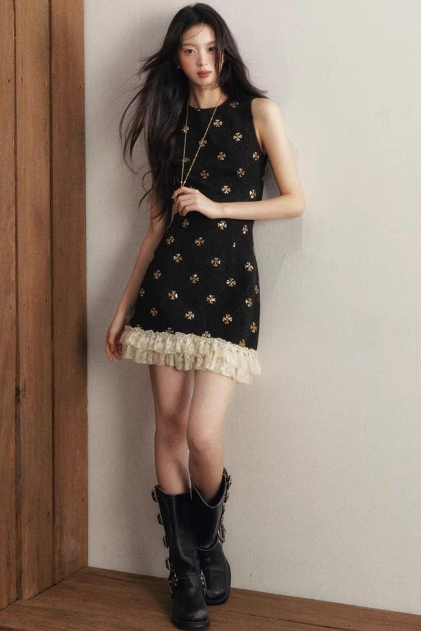 Gold Sequin Tweed Fragrance Winter Short Coat Set-Up