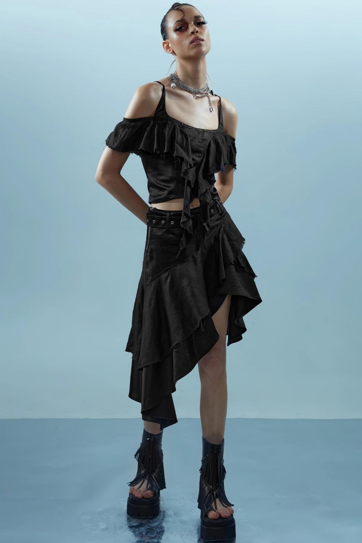 Spectacular Linen Skirt Set-Up