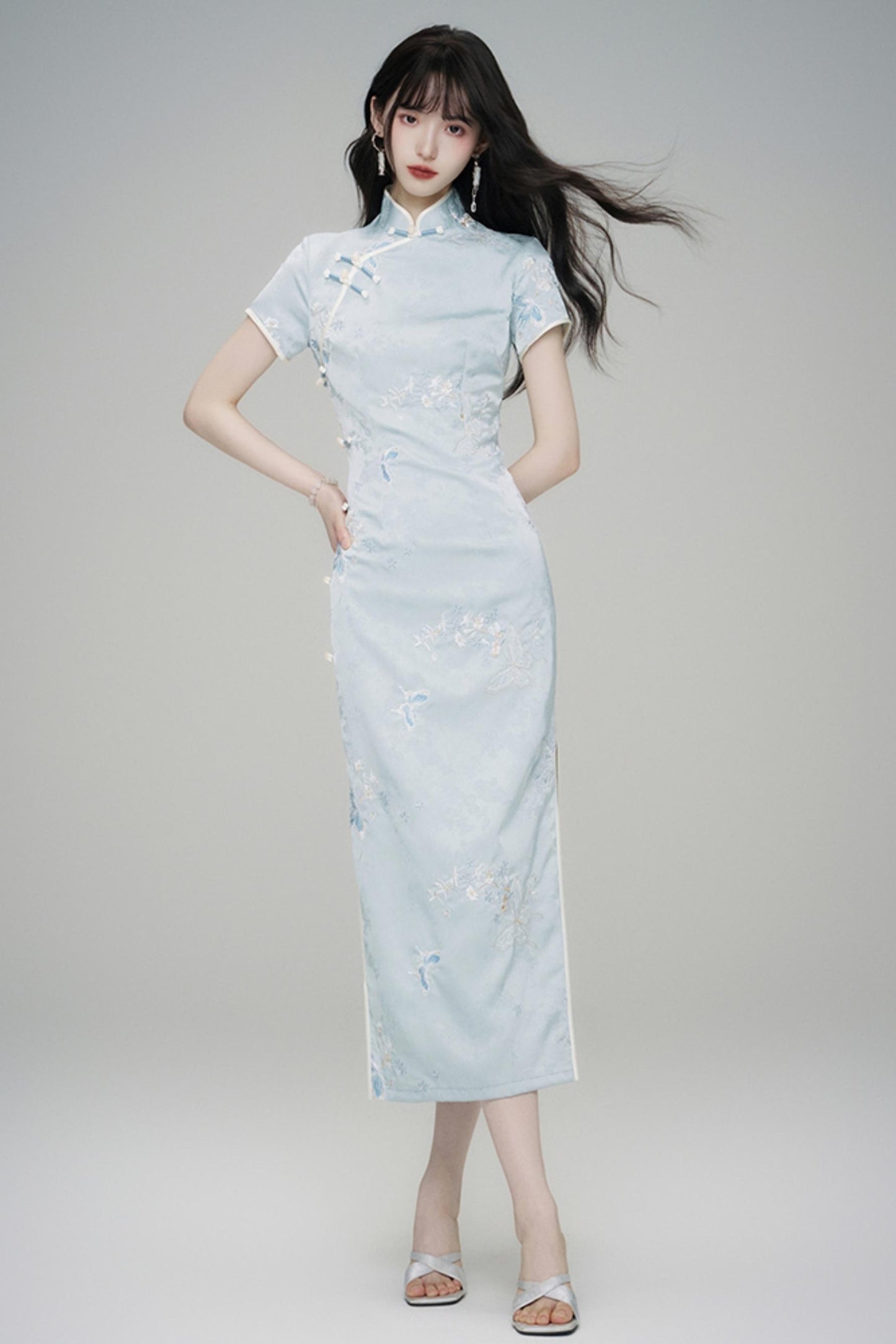 Chinese Style Embroidered Short Sleeve Dress