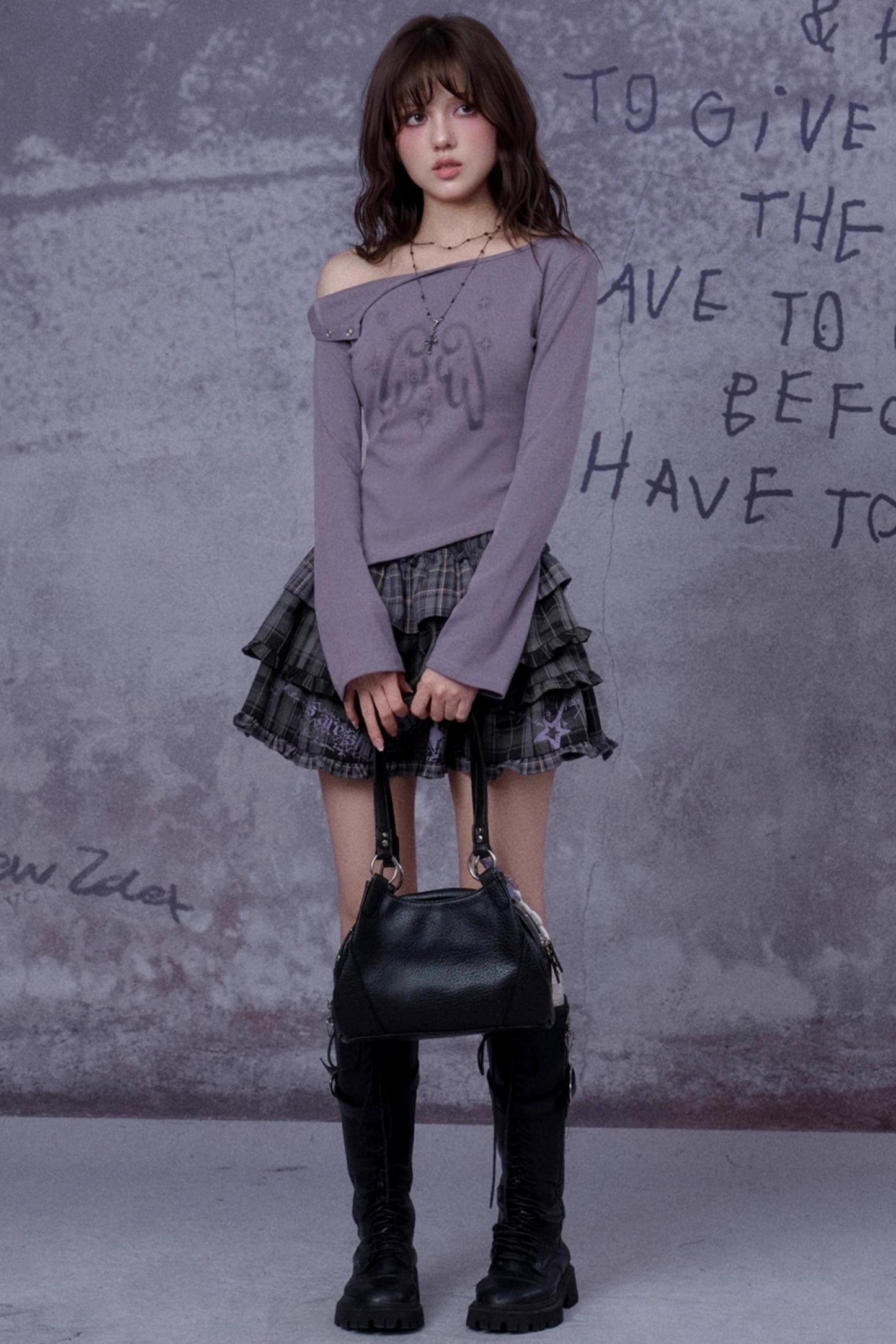 Fading Wing Print Off-the-Shoulder T-Shirt