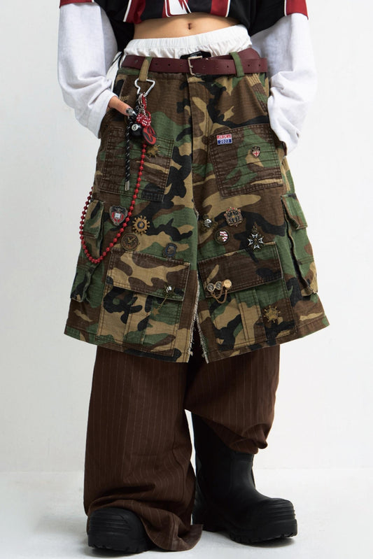 Camouflage Panel Straight-Leg Cargo Pants