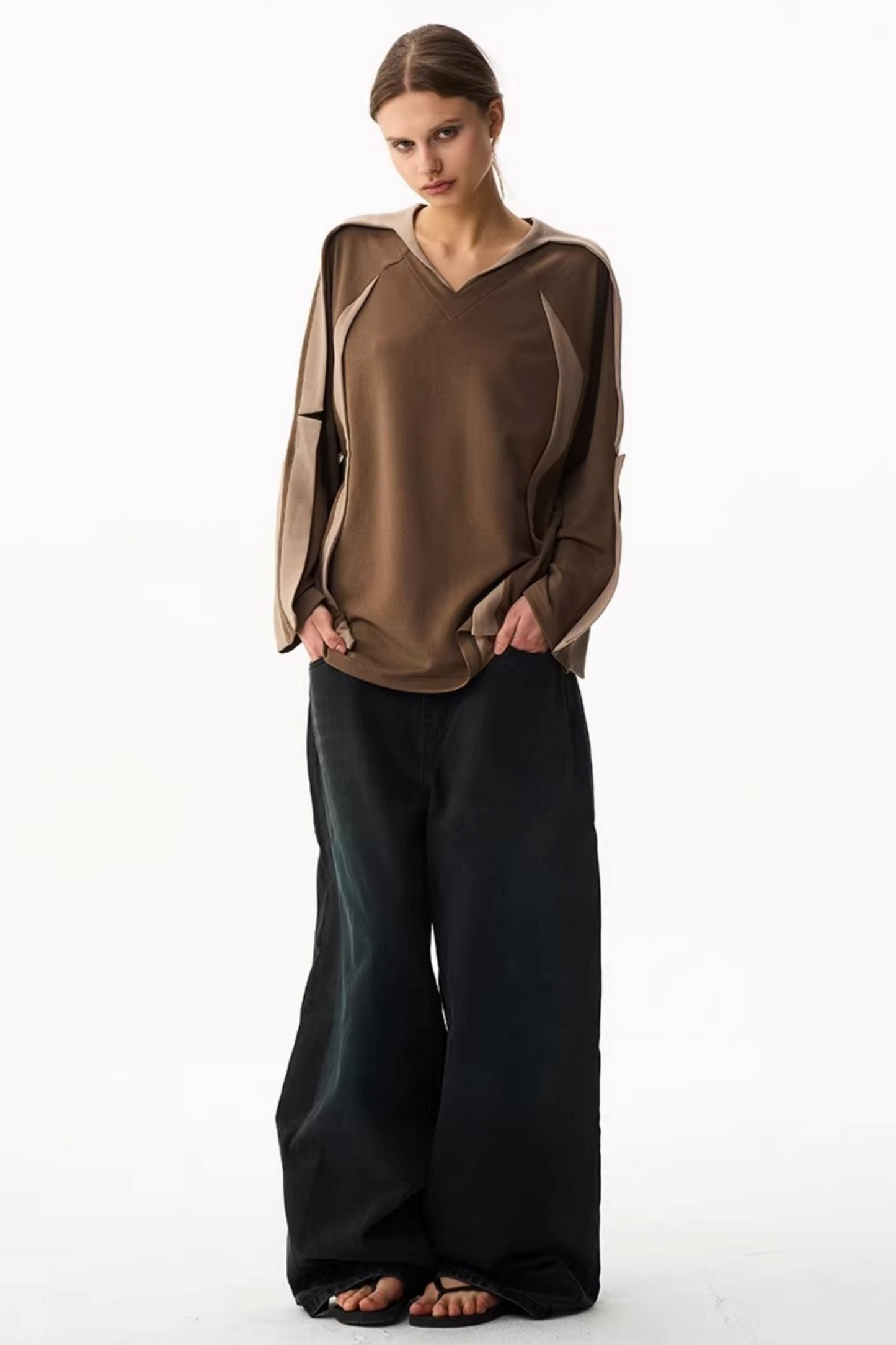 V-Neck Contrasting Long-Sleeved Top