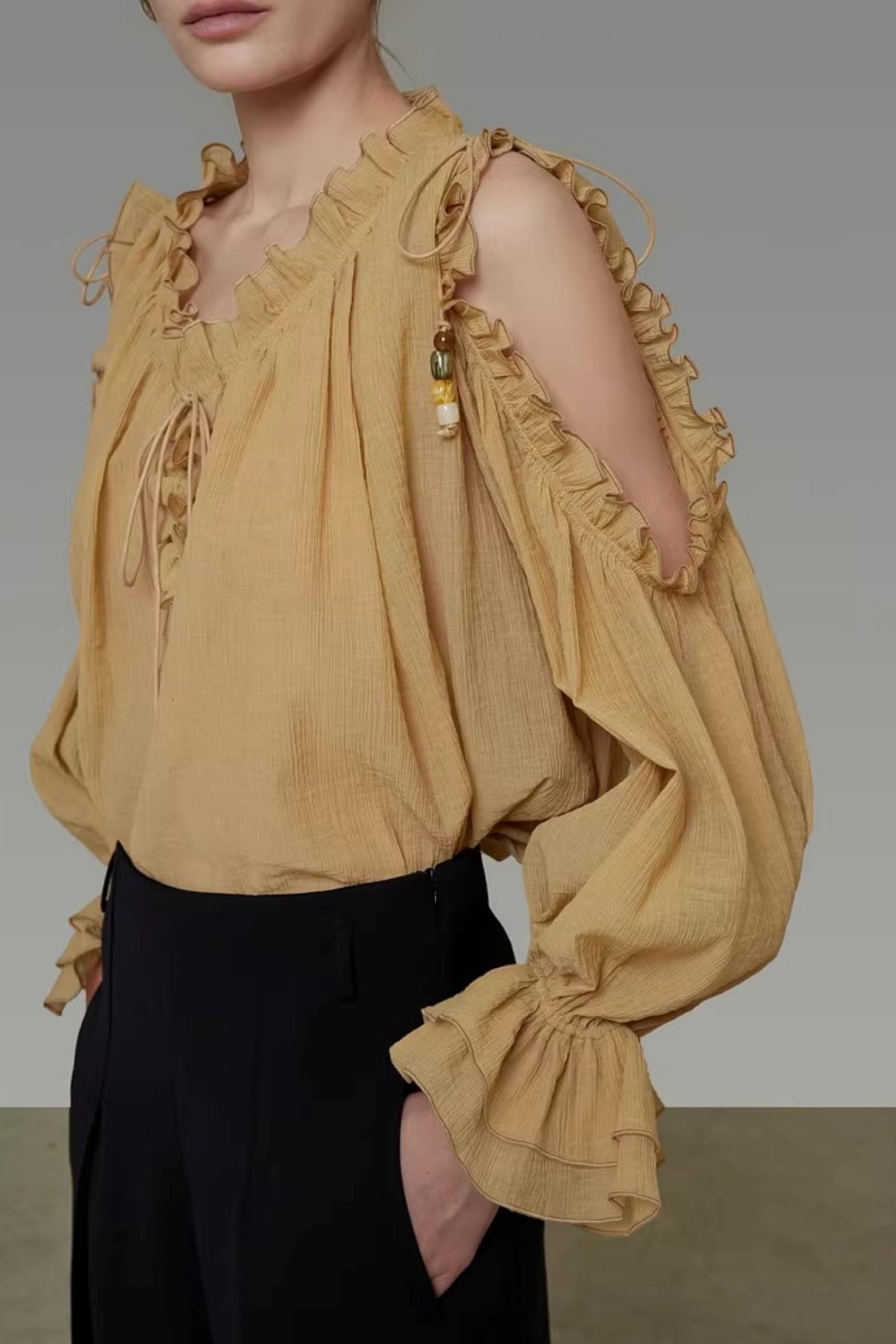 Lockeres Off-Shoulder-Shirt mit Rüschen