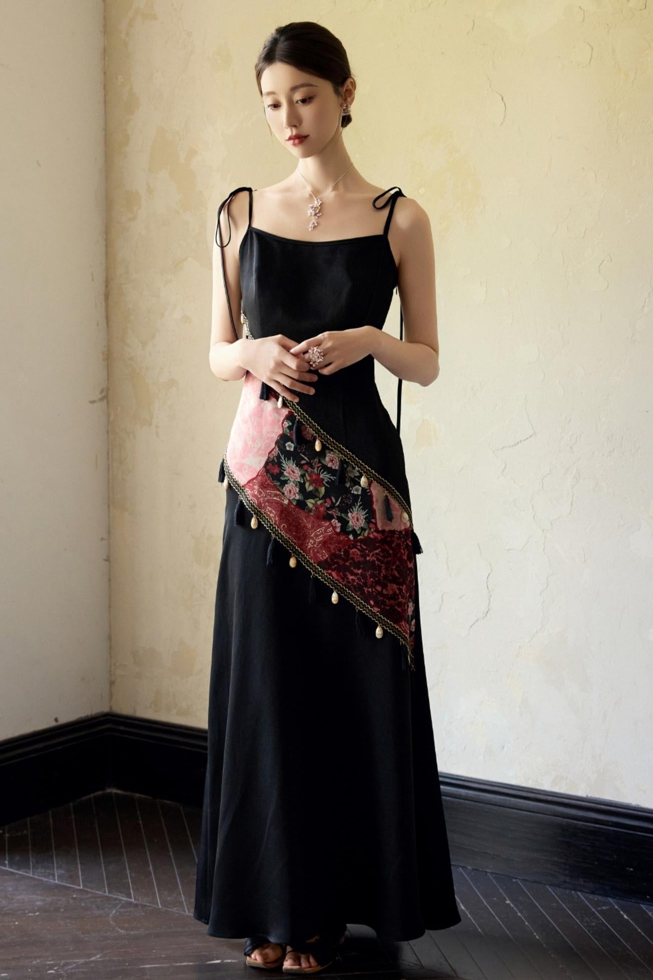 Slim Fit Vintage Black Sundress