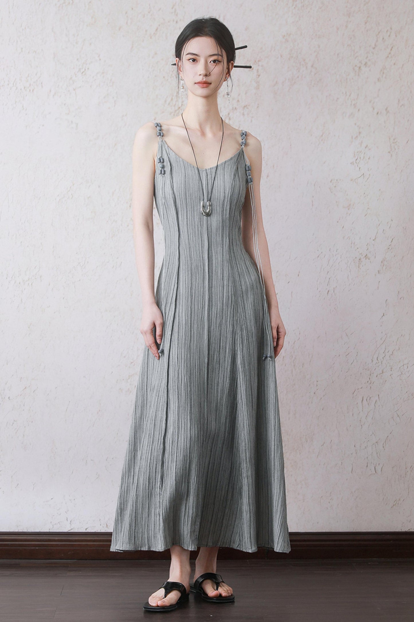 Gray Halter Pleated Dress Set-Up
