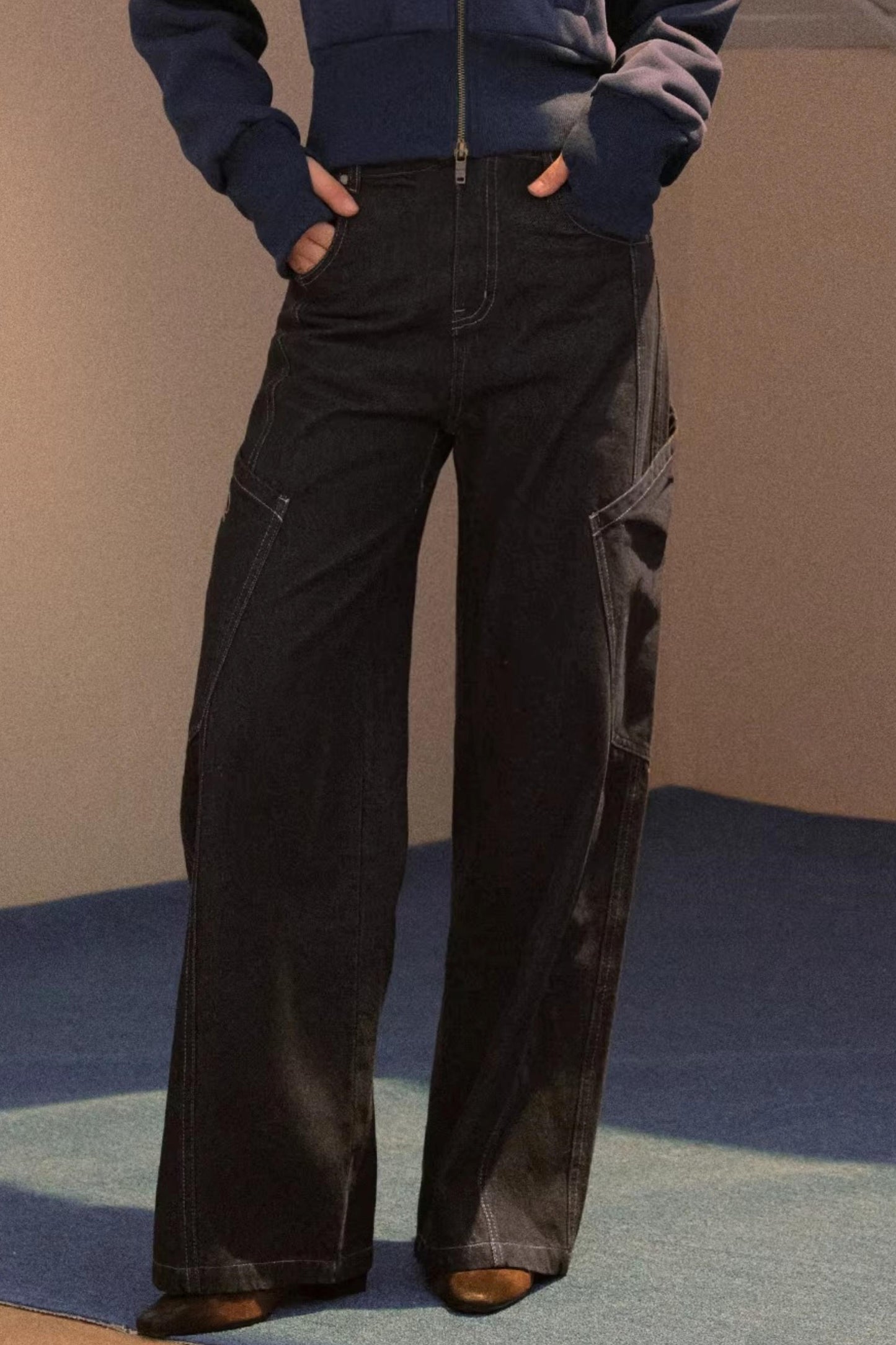 Wide-Leg Diagonal Pocket Jeans