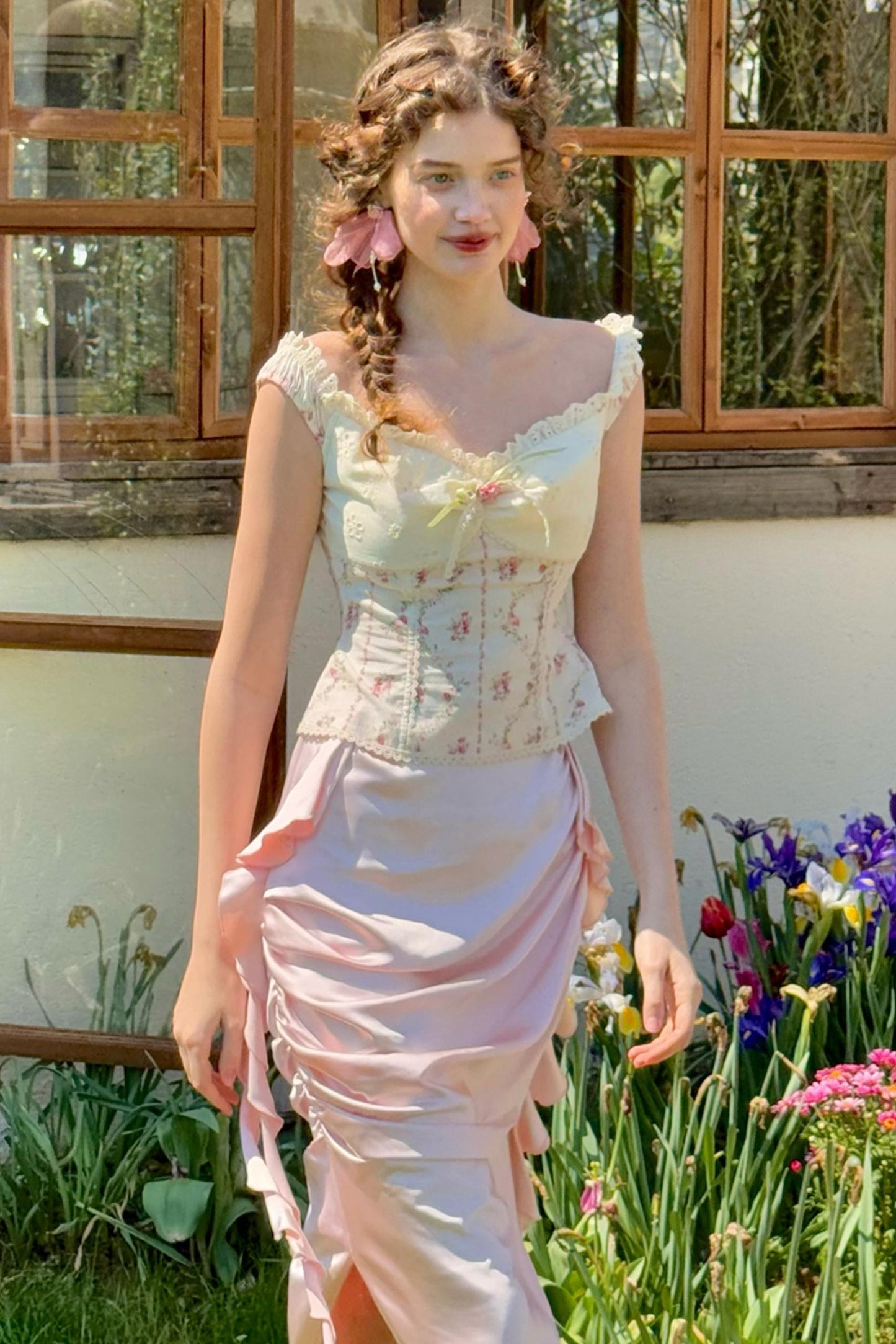 Slimming Floral Lace Top