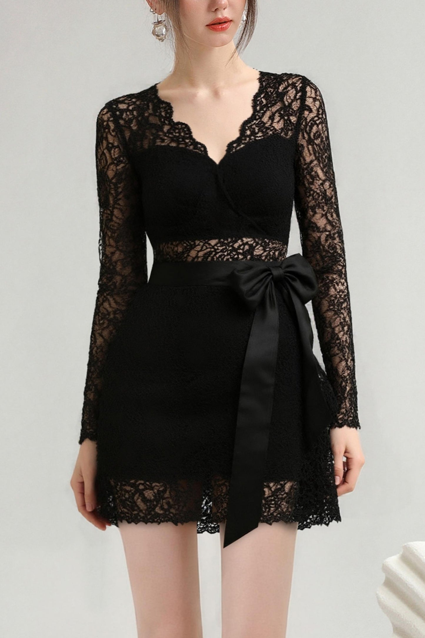 Elegant V-Neck Lace Bow Dress