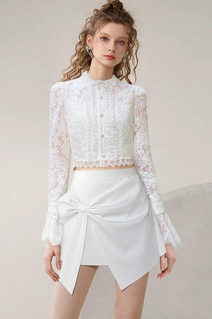 Lace-Trimmed Bow Set-Up
