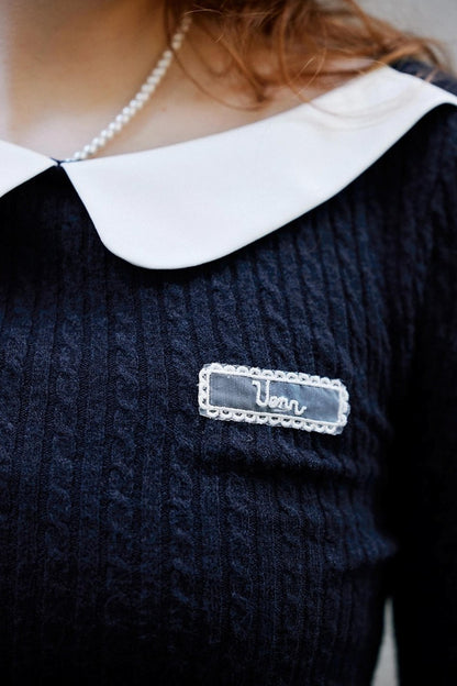 Doll Crew Neck Letter Wool Knit Top