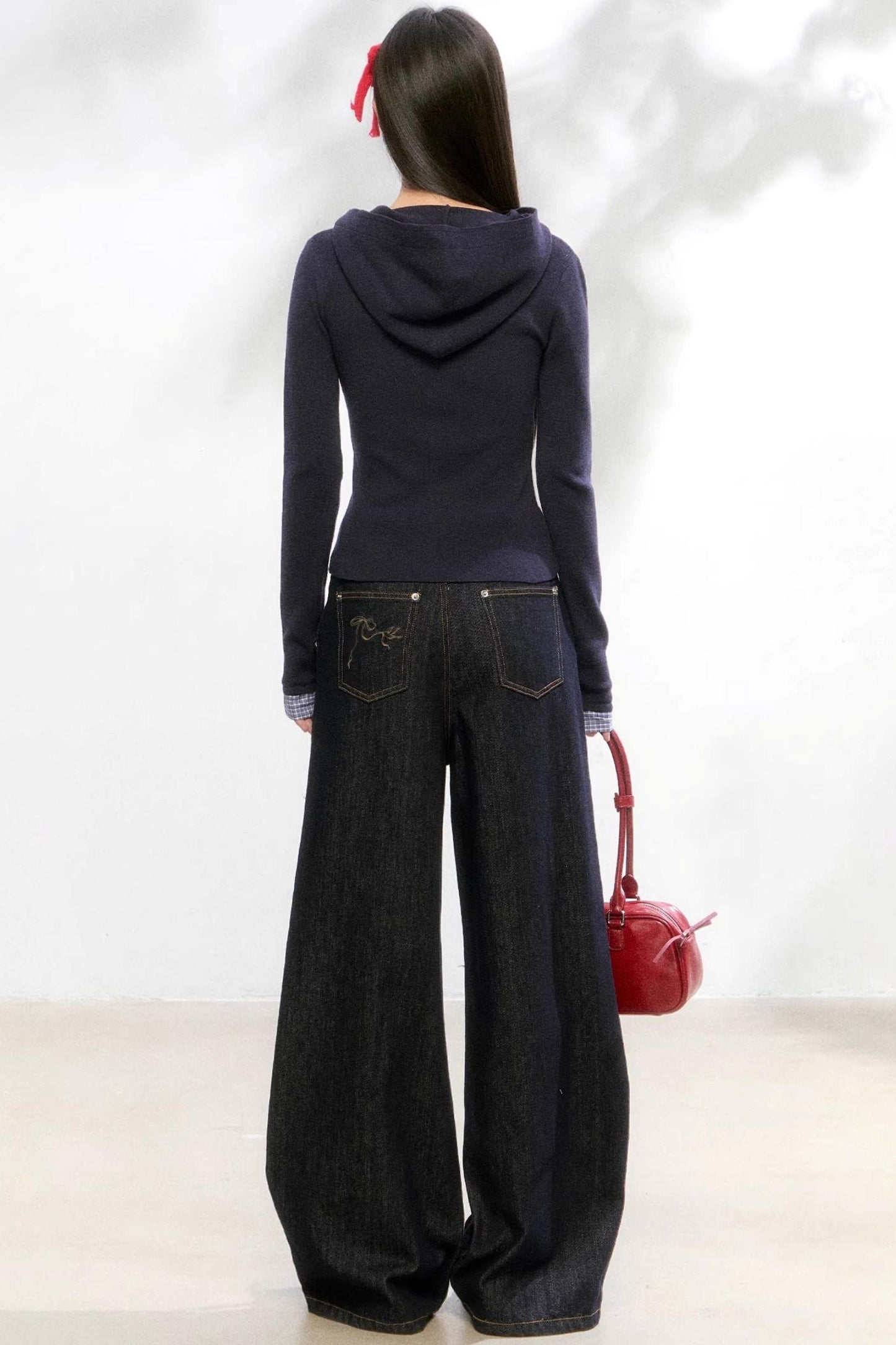 Small Flower Pocket White Jeans