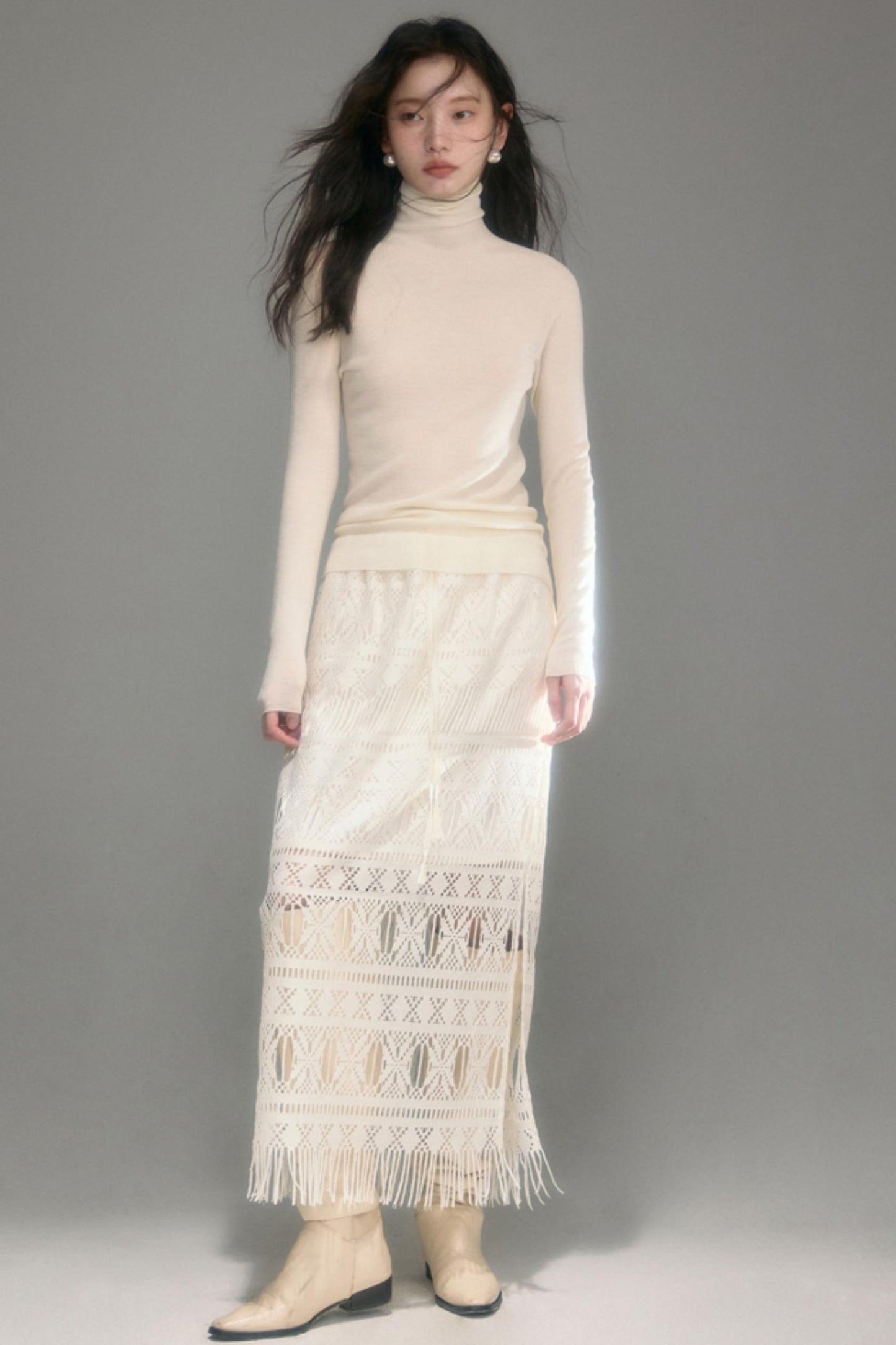 Yangtze Pure Wool Turtleneck Knit Top