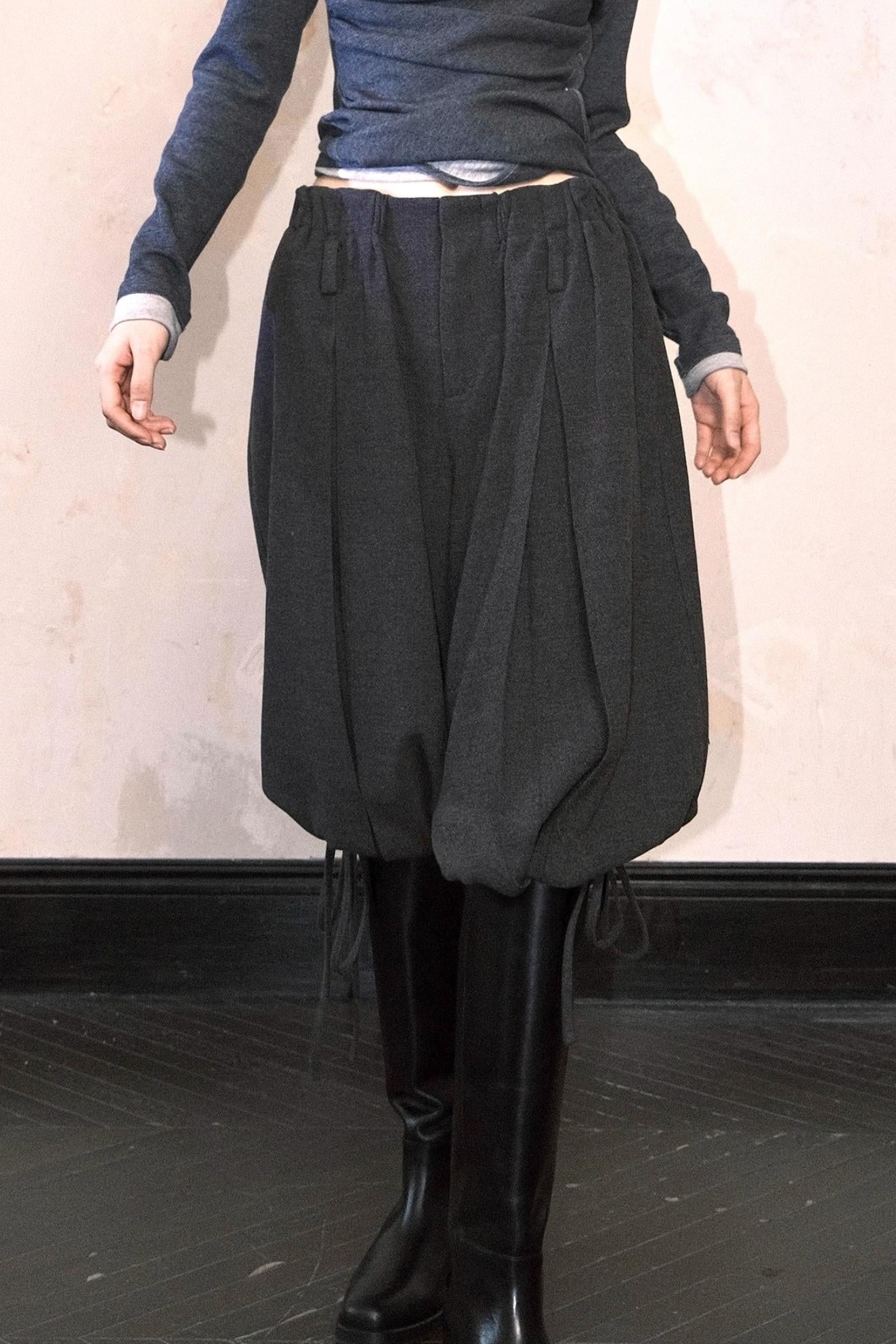 Three-Dimensional Wool Drawstring Pants