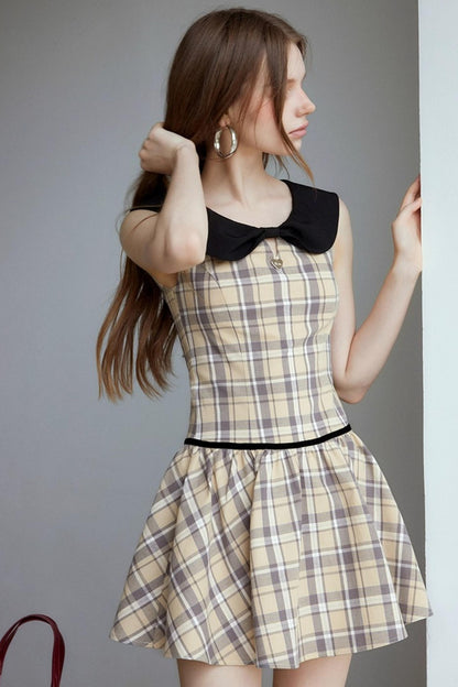 Plaid Contrasting Doll Neck Puffy Dress