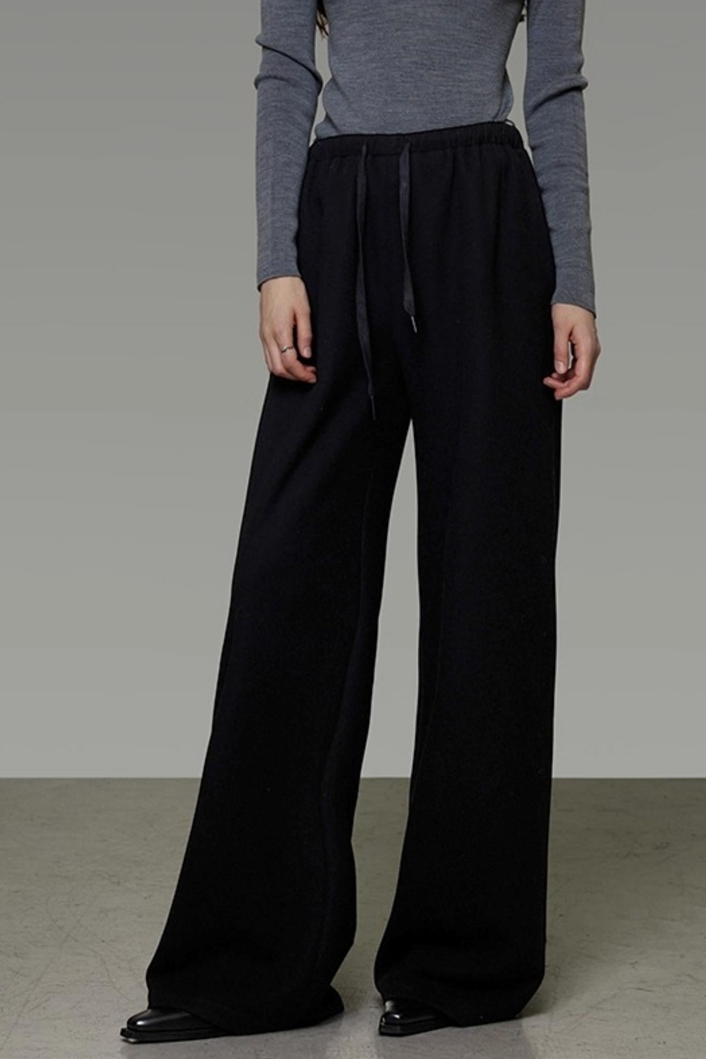New High-Waisted Lace-Up Slacks
