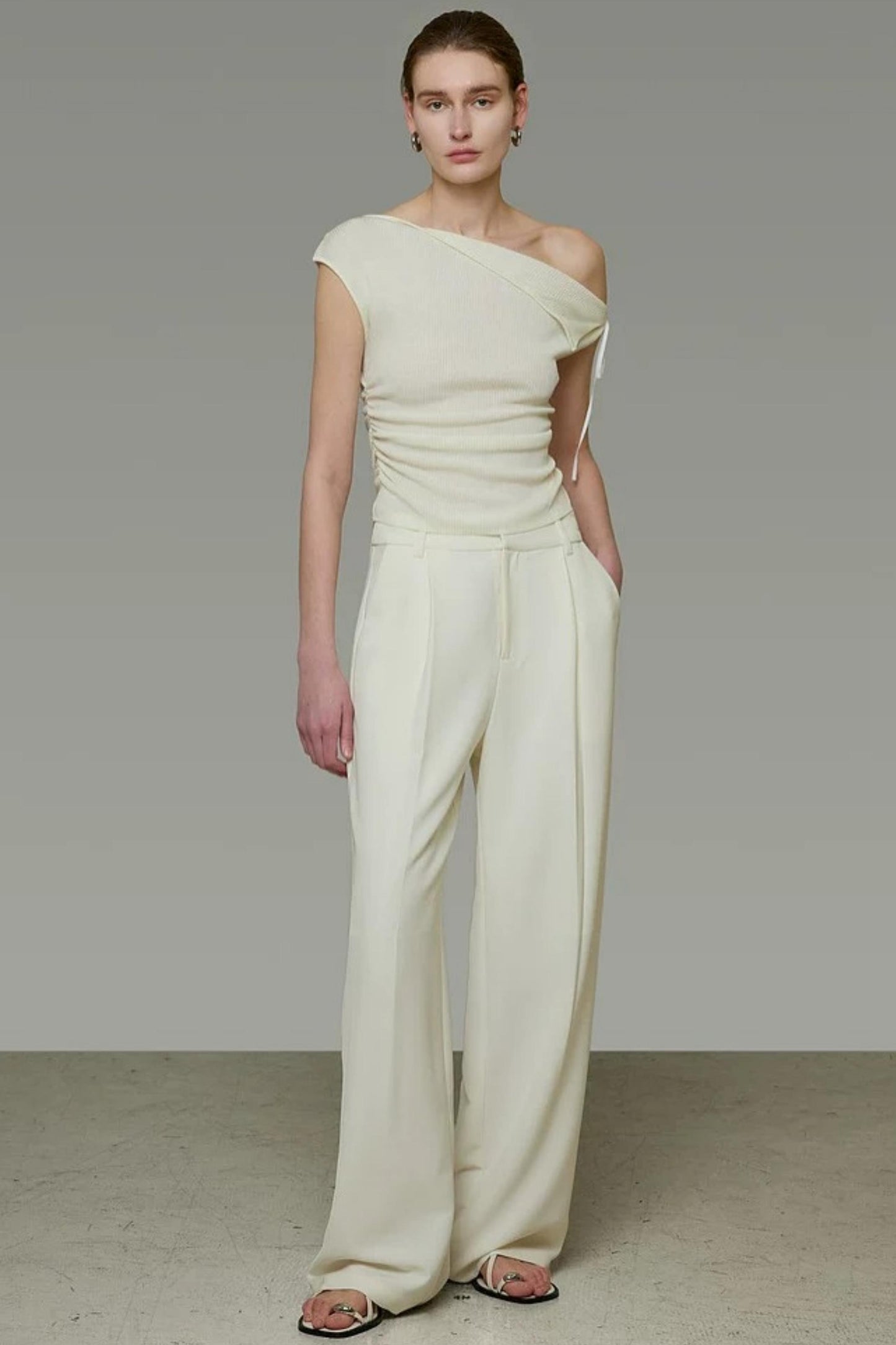 Off-White Pleated Wide-Leg Pants