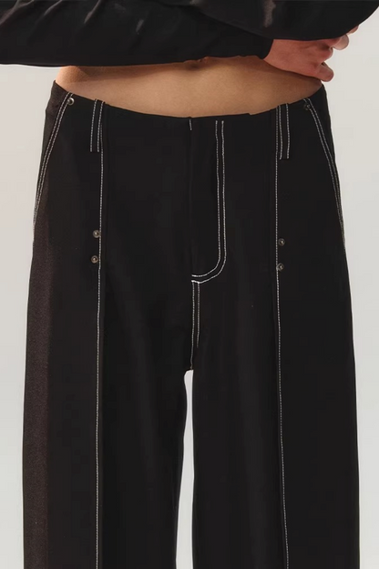 Doppelt plissierte Hose mit weitem Bein