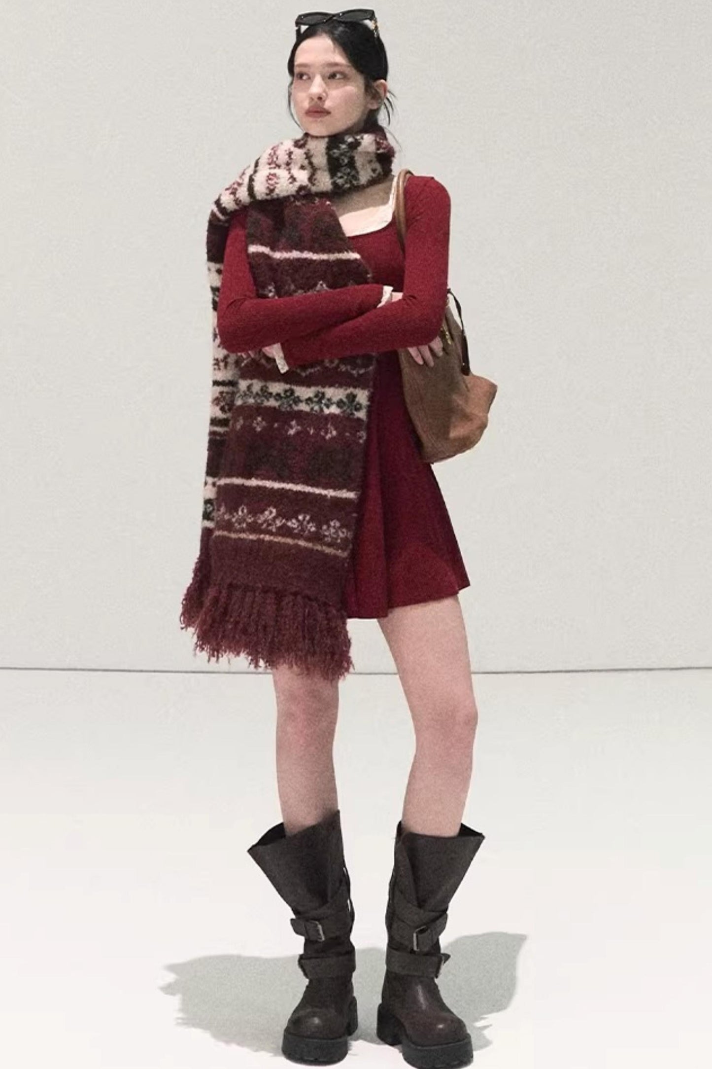 Gestreiftes Kleid mit Ballettkragen