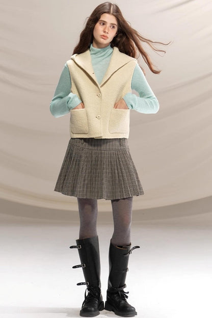 Seamless Wool Turtleneck Sweater