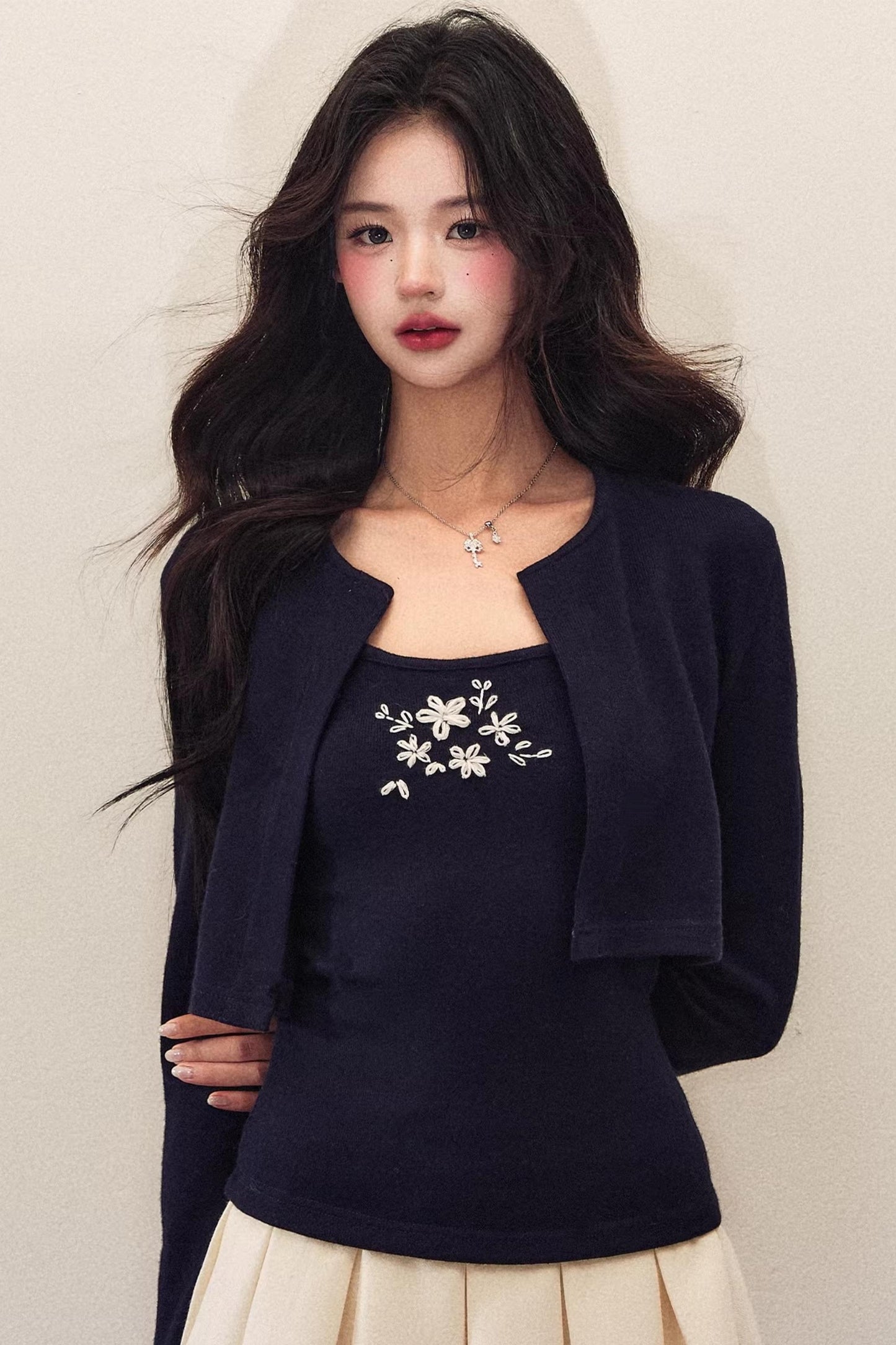 Embroidery Knit Cardigan Set-Up