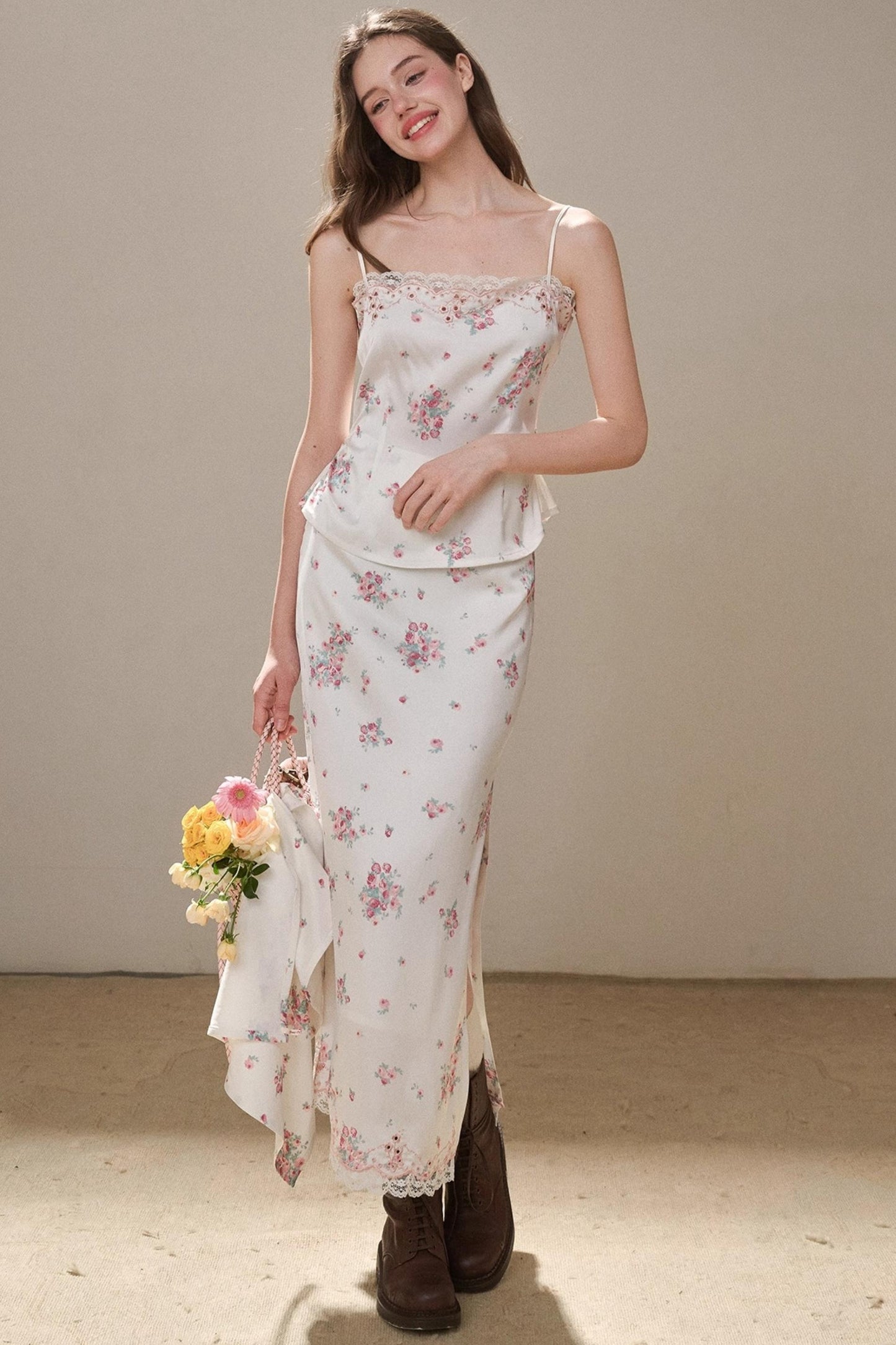 Comfortable Baby Powder Top & Skirt Set-Up