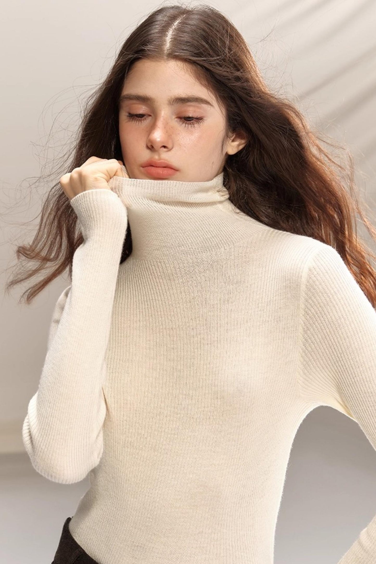 Seamless Wool Turtleneck Sweater