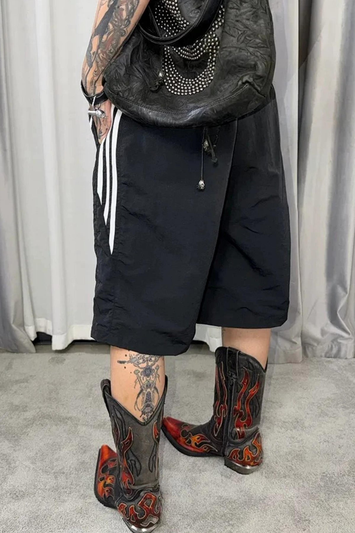 Grunge Ladder Stripe Zipper Mid-Length Pants