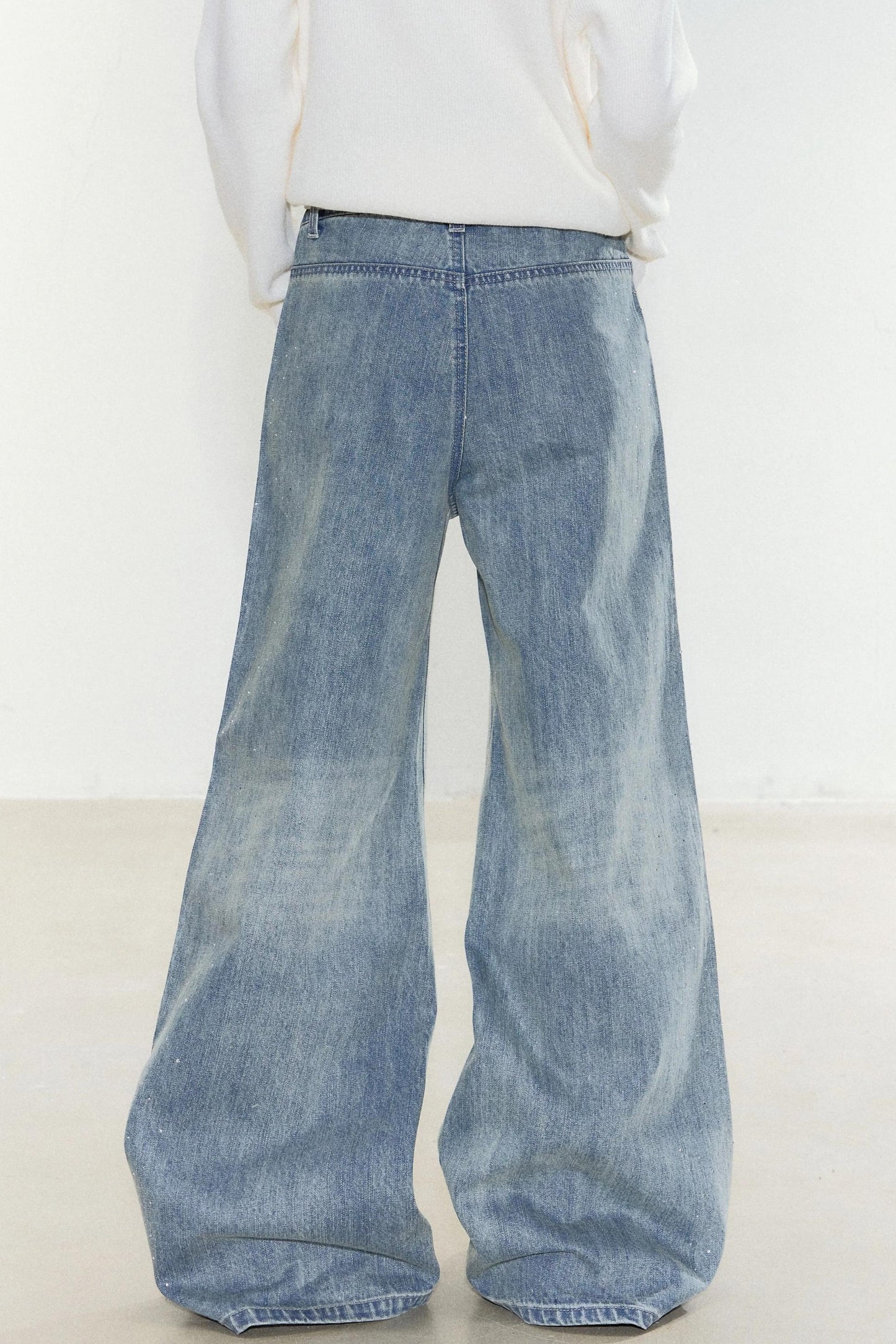 Shining Galaxy Distressed Jeans