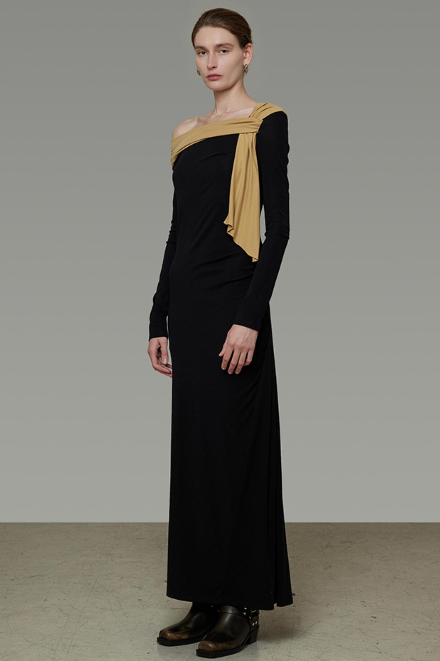 Slim Autumn One Shoulder Dress