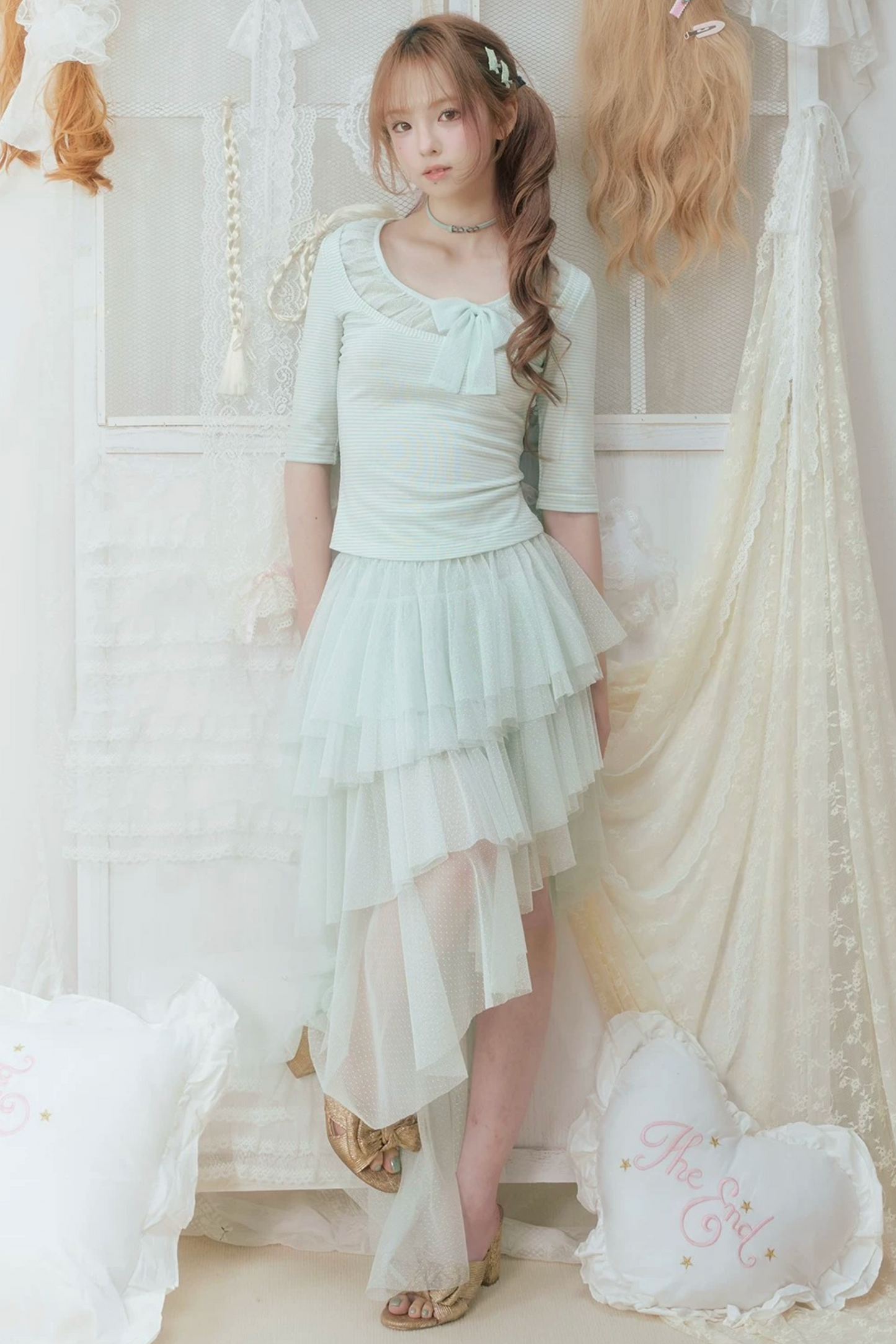 T-shirt verde menta plissettata in tulle con fiocco