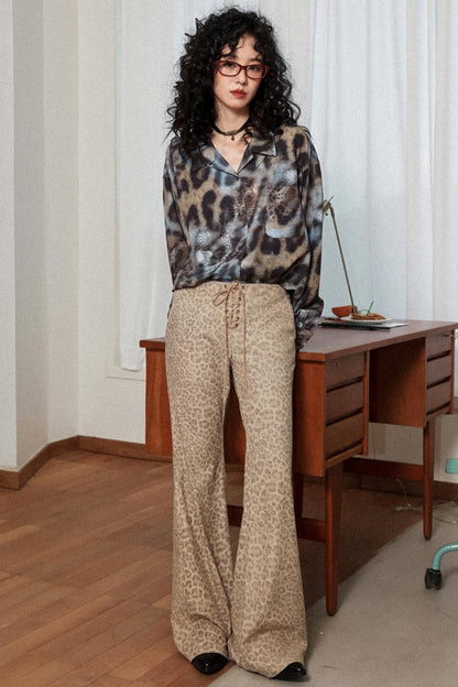 Gentle Corduroy Flared Pants