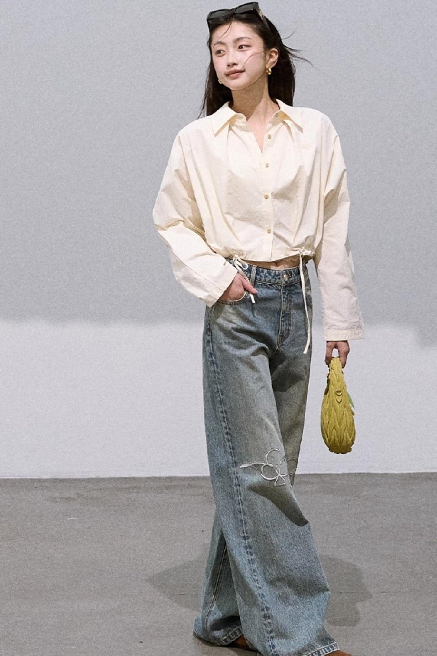 Laser-Cut Flower Vintage Wide-Leg Jeans