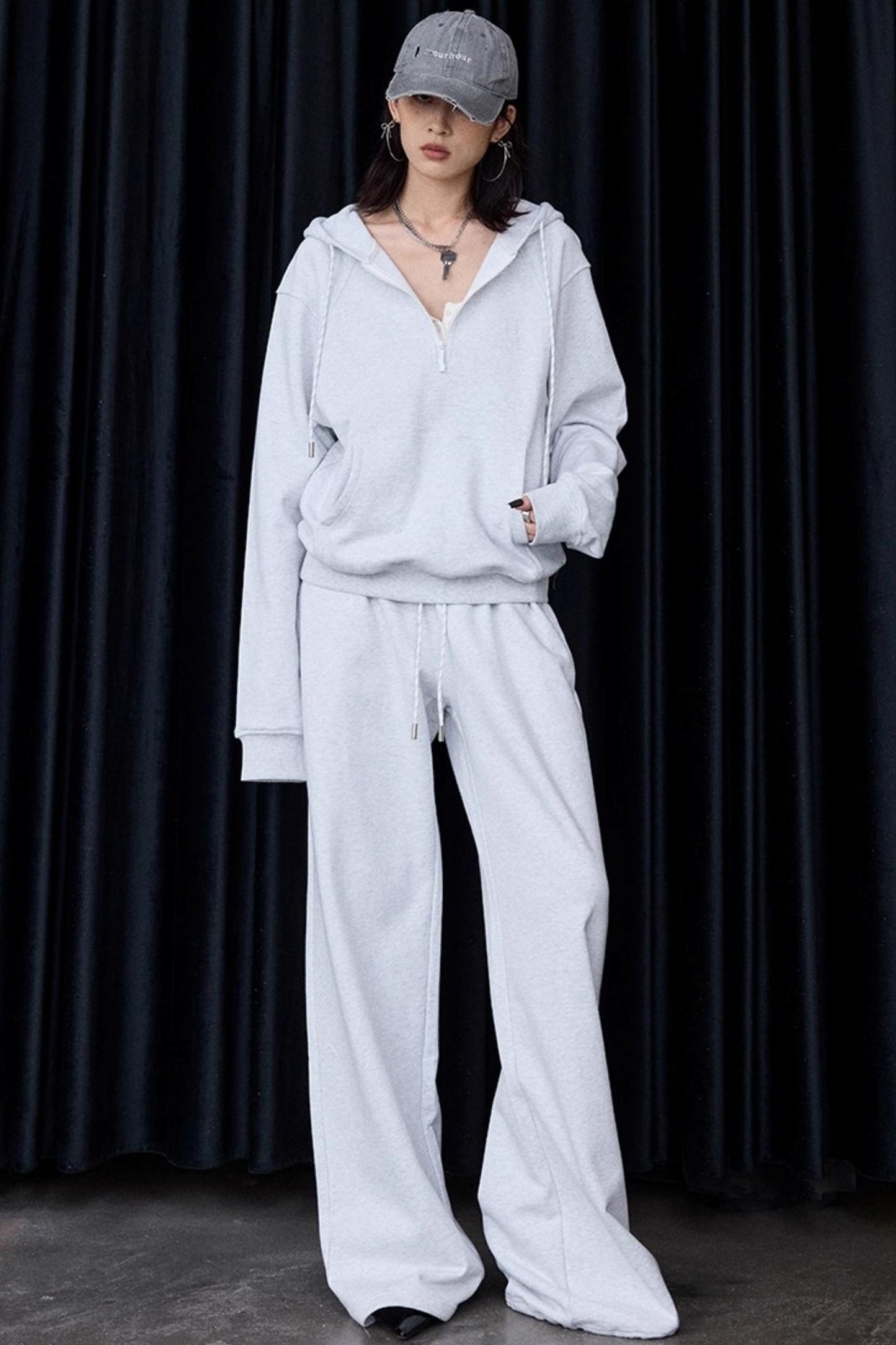 Grey Winter Pullover Sweatshirt Set-Up