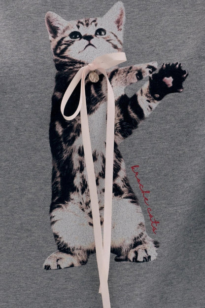 Lazy Kitten-print Long-sleeved T-shirt