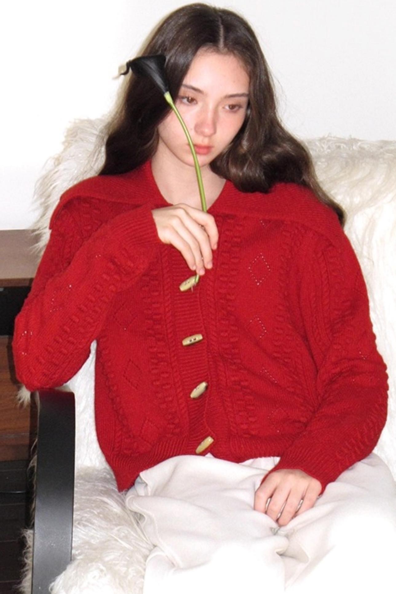 Winter Gingerbread Knitted Cardigan Set-Up