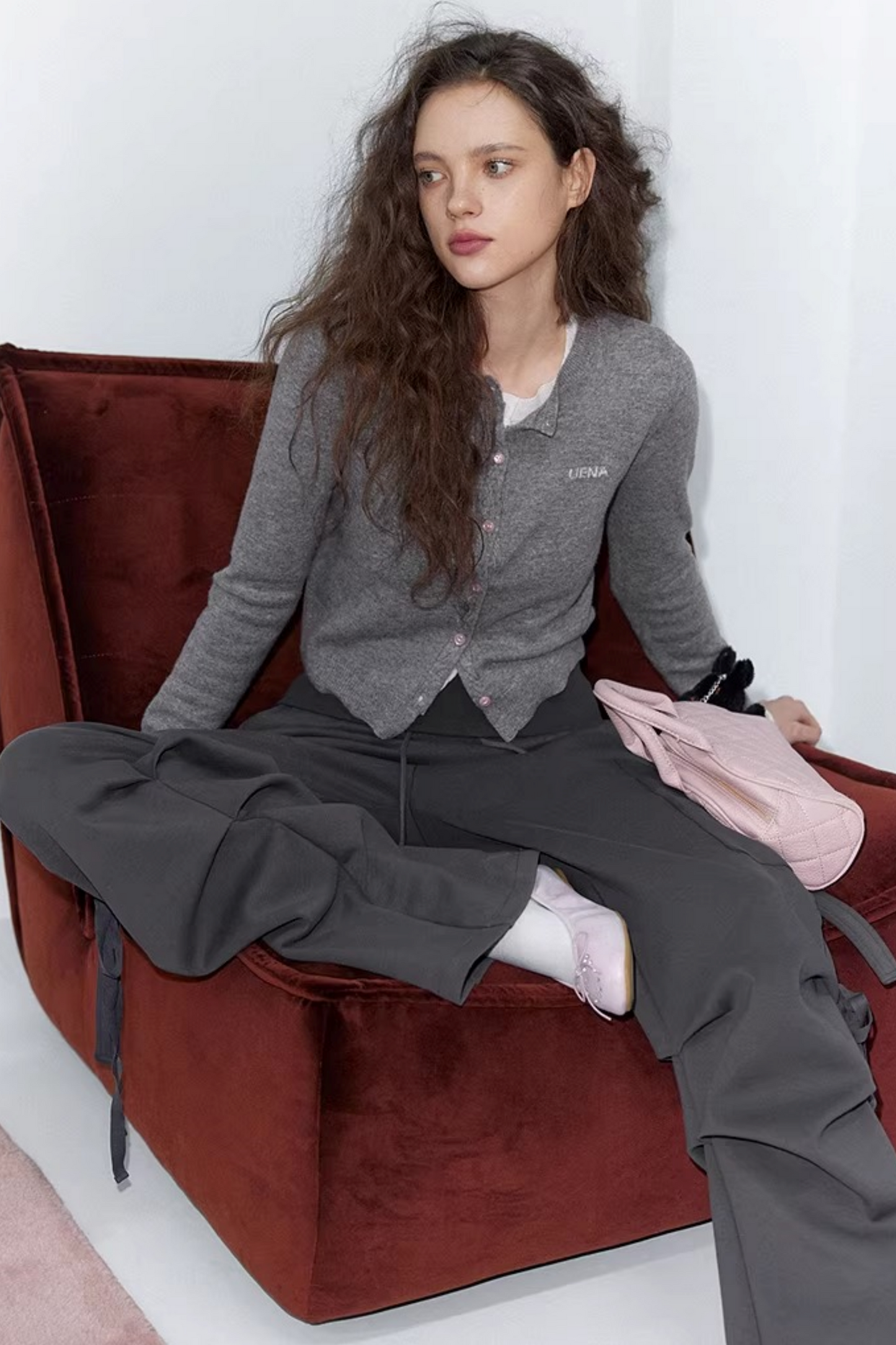 Uena Grauer Strickcardigan