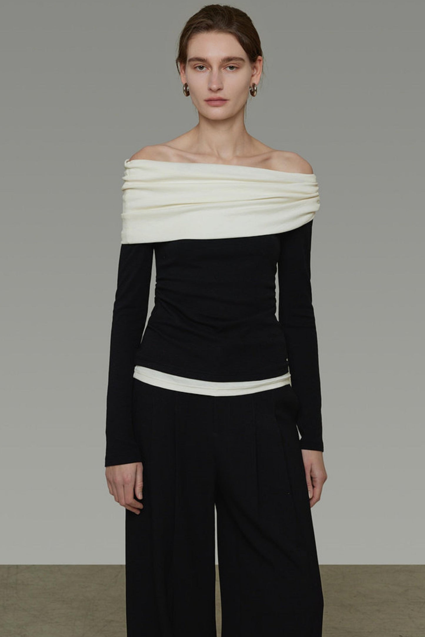 Plissierte Schulterfreie Strickbluse