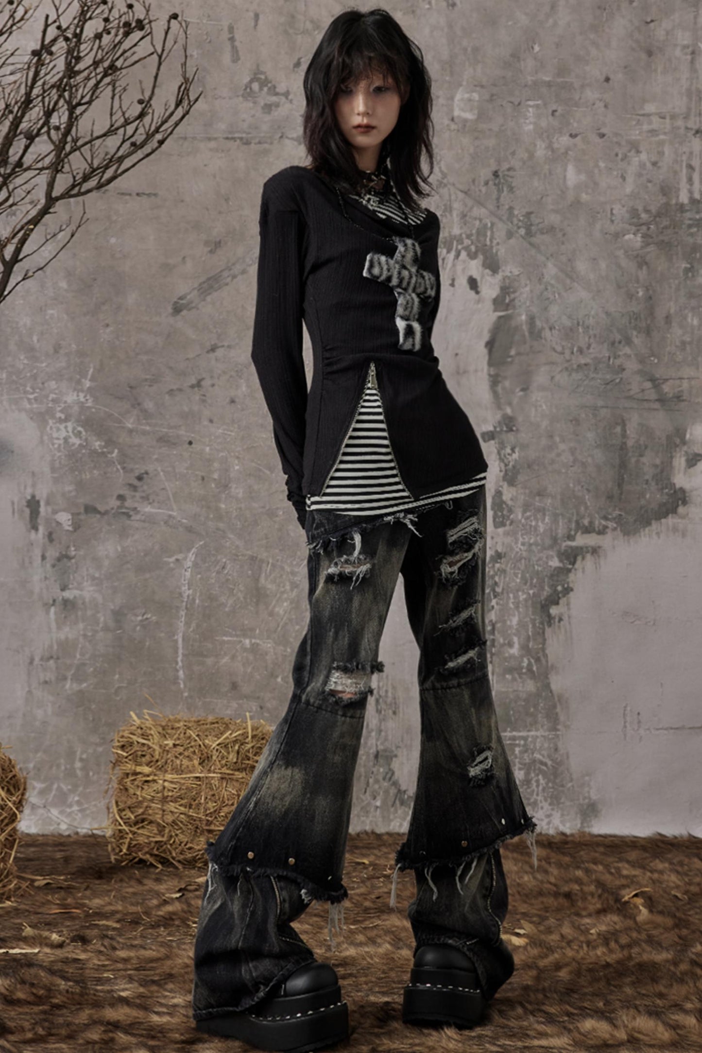 Swing Neck Knit Layer Top