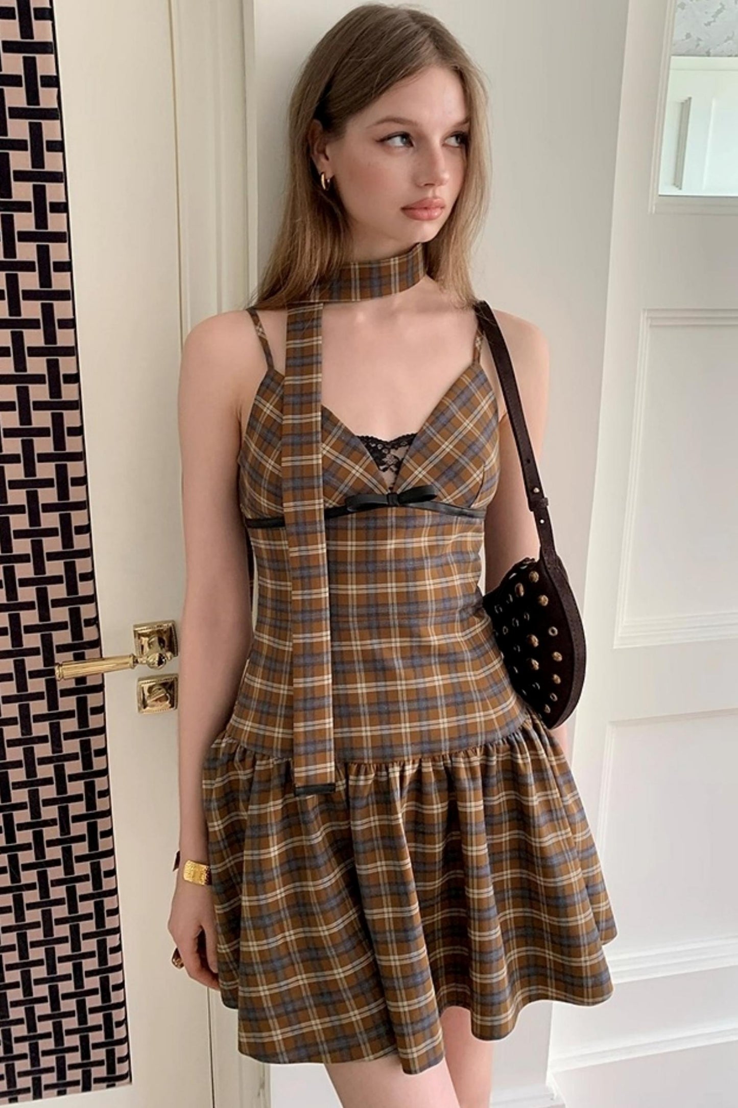 Uena Lace V-Neck Puffy Dress