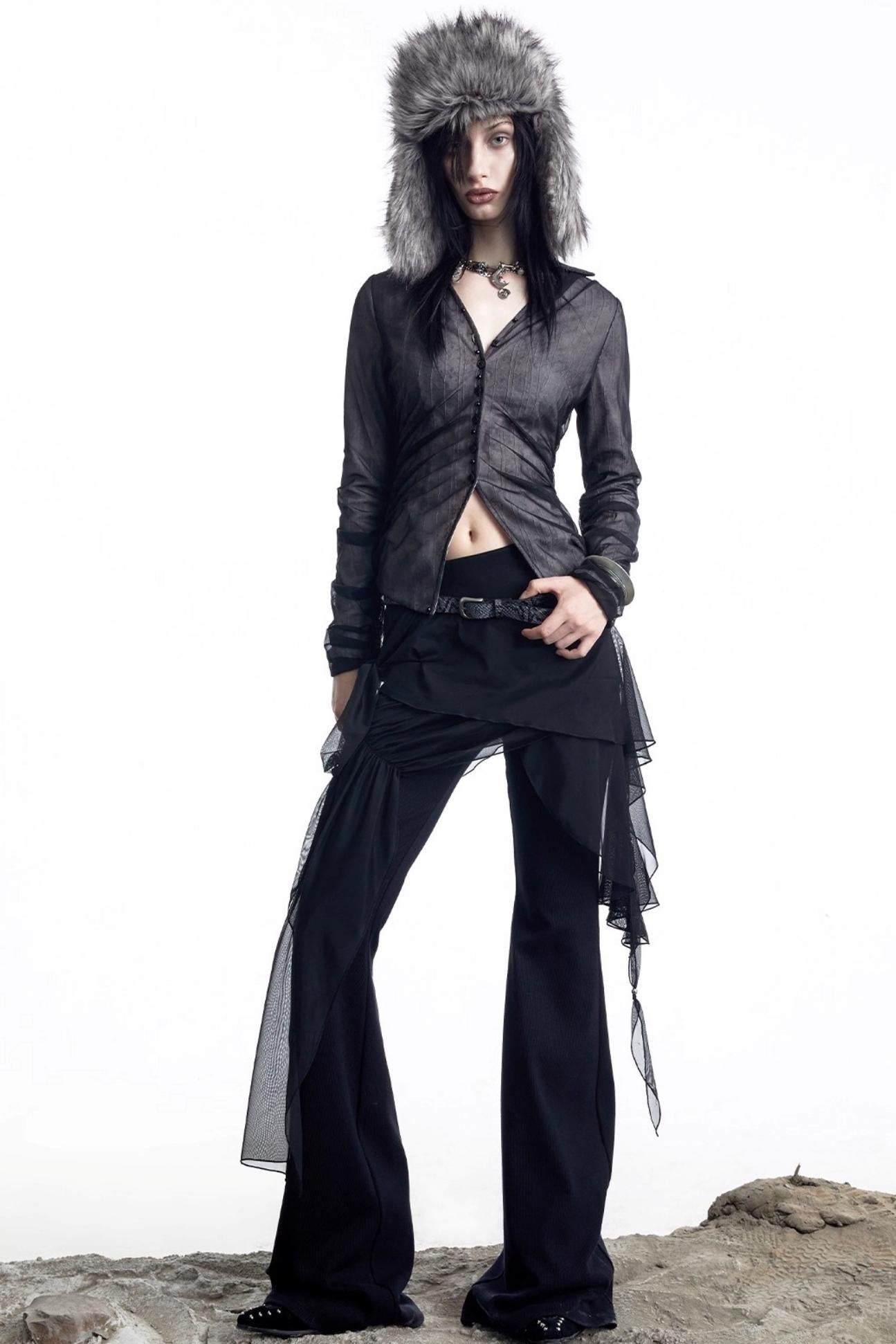 Lux Lace Stitching Big V-Neck Shirt