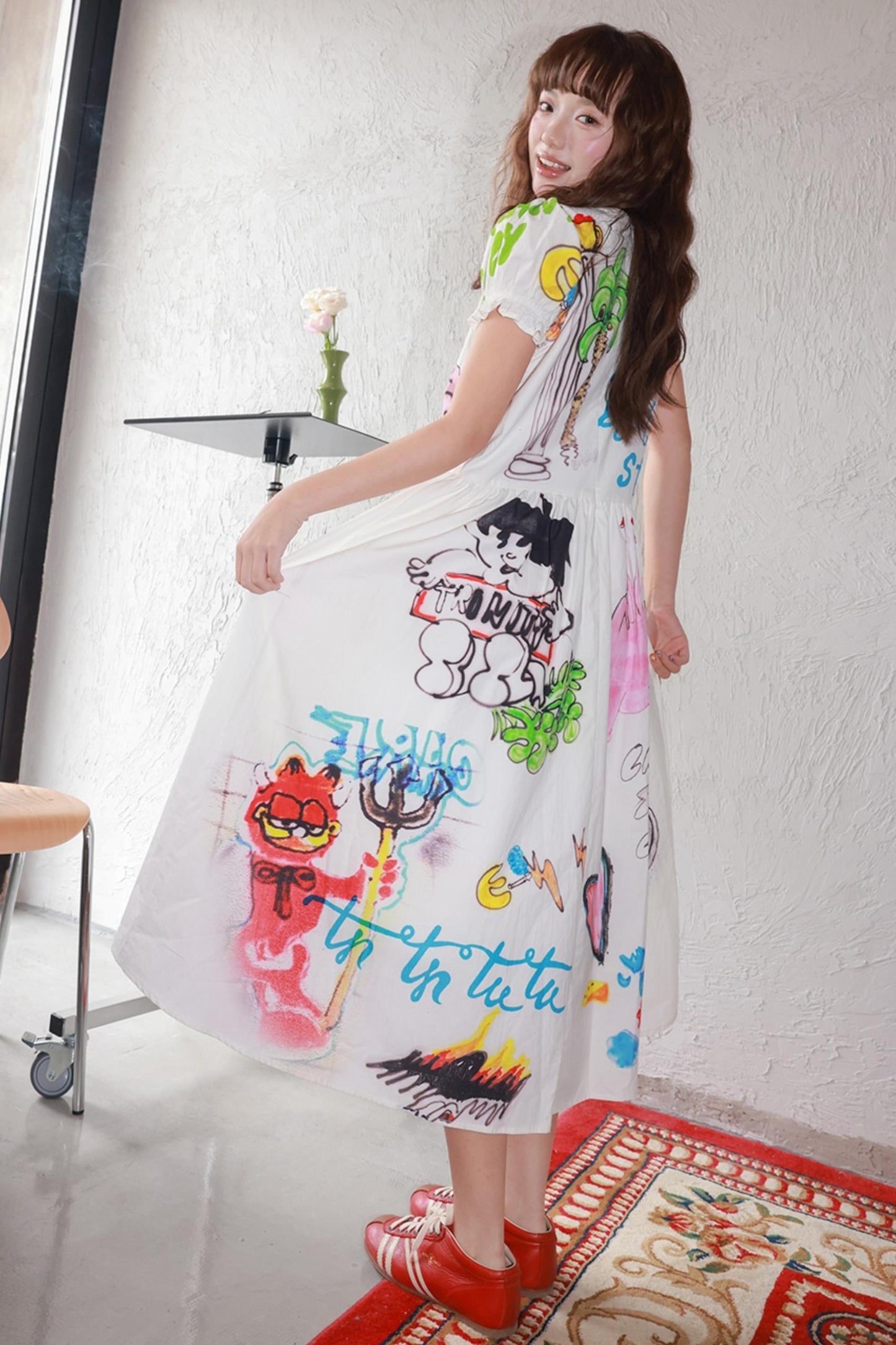 White Graffiti Print Puff Sleeves Dress