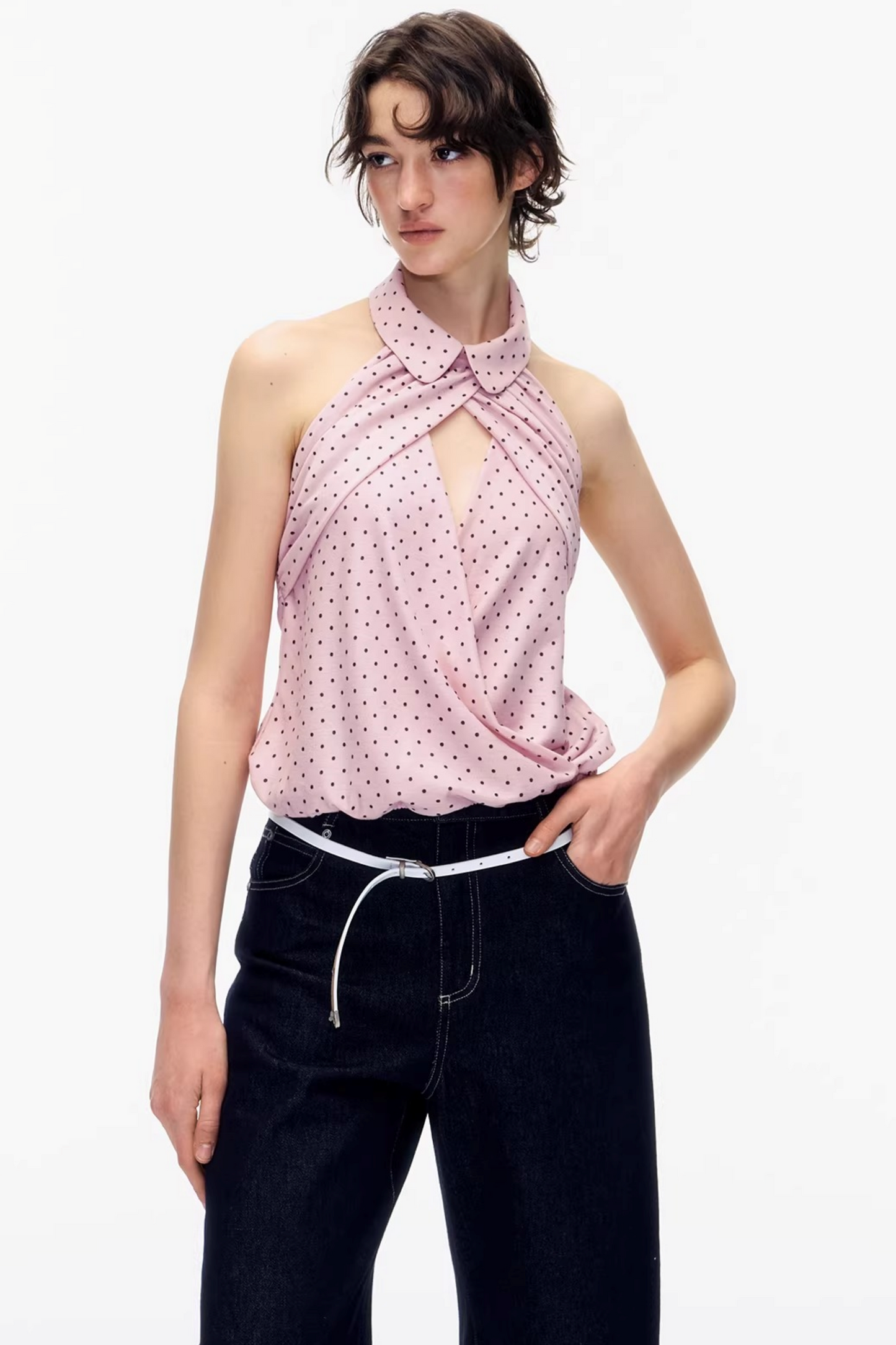 Gepunktete Neckholder-Bluse