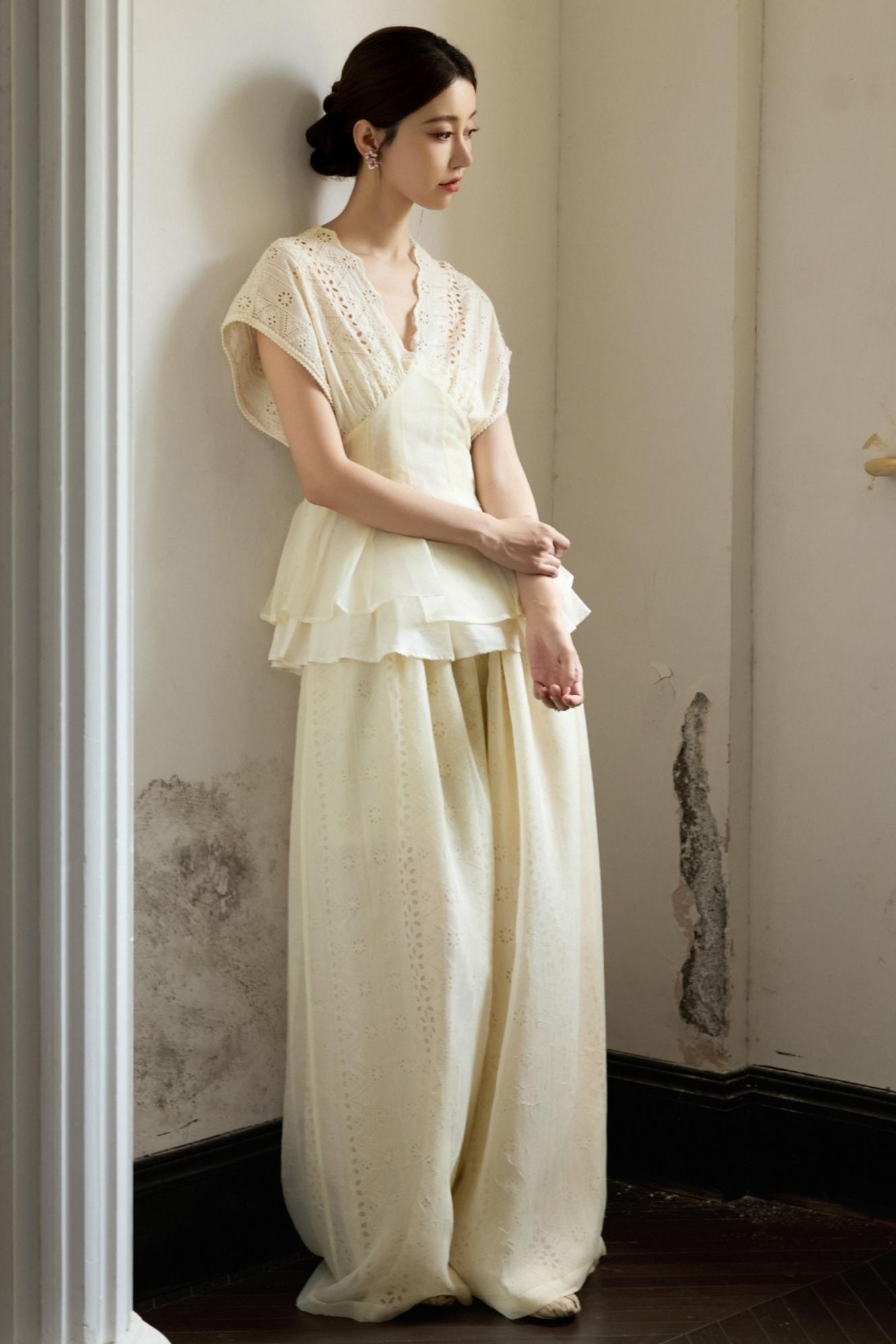 Lace V-Neck Summer Tee