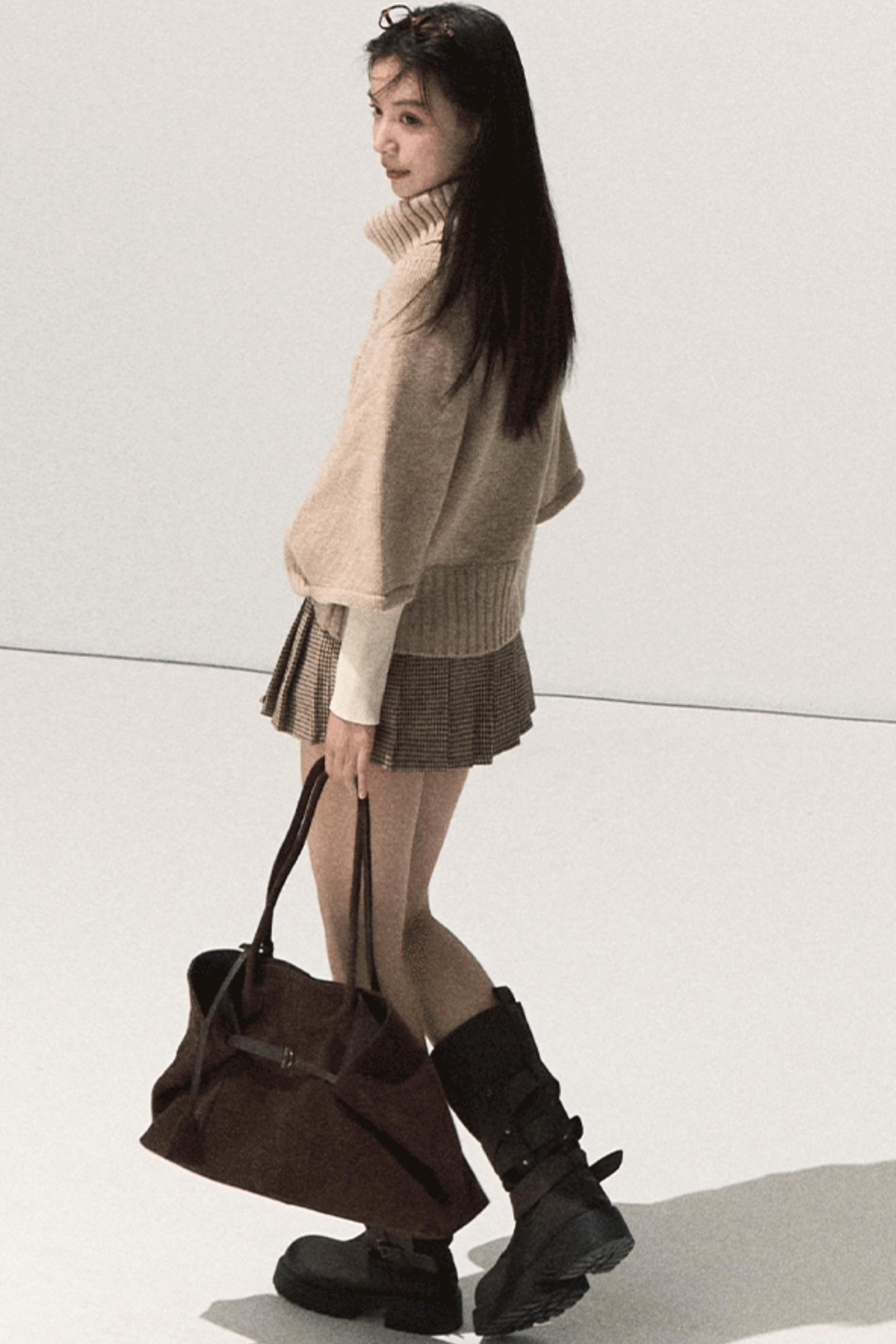 Throbbing Woolen Pleated Culottes Skirt