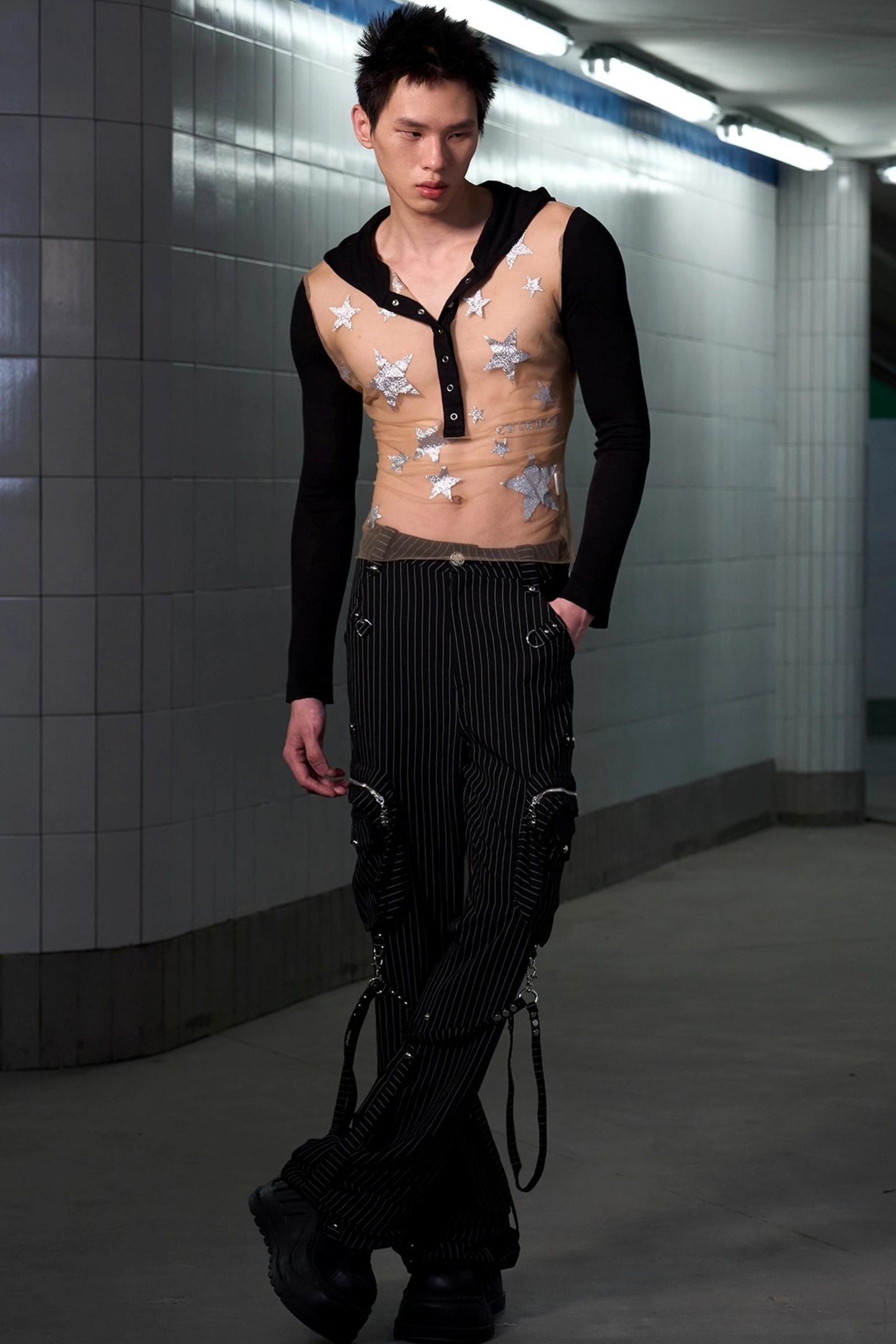 Pentagram Glitter Print Long-Sleeved Top