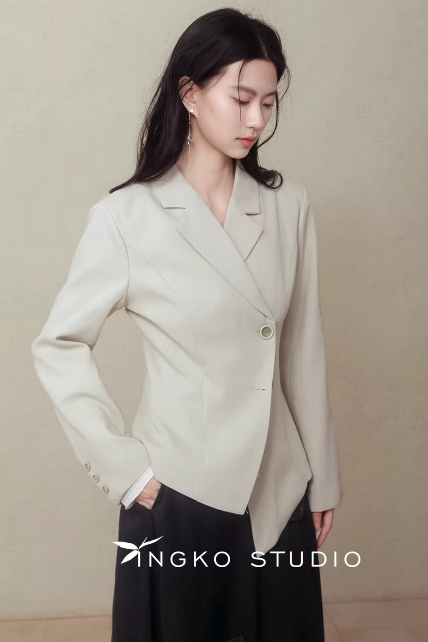 Asymmetrische Hanfband-Jacke
