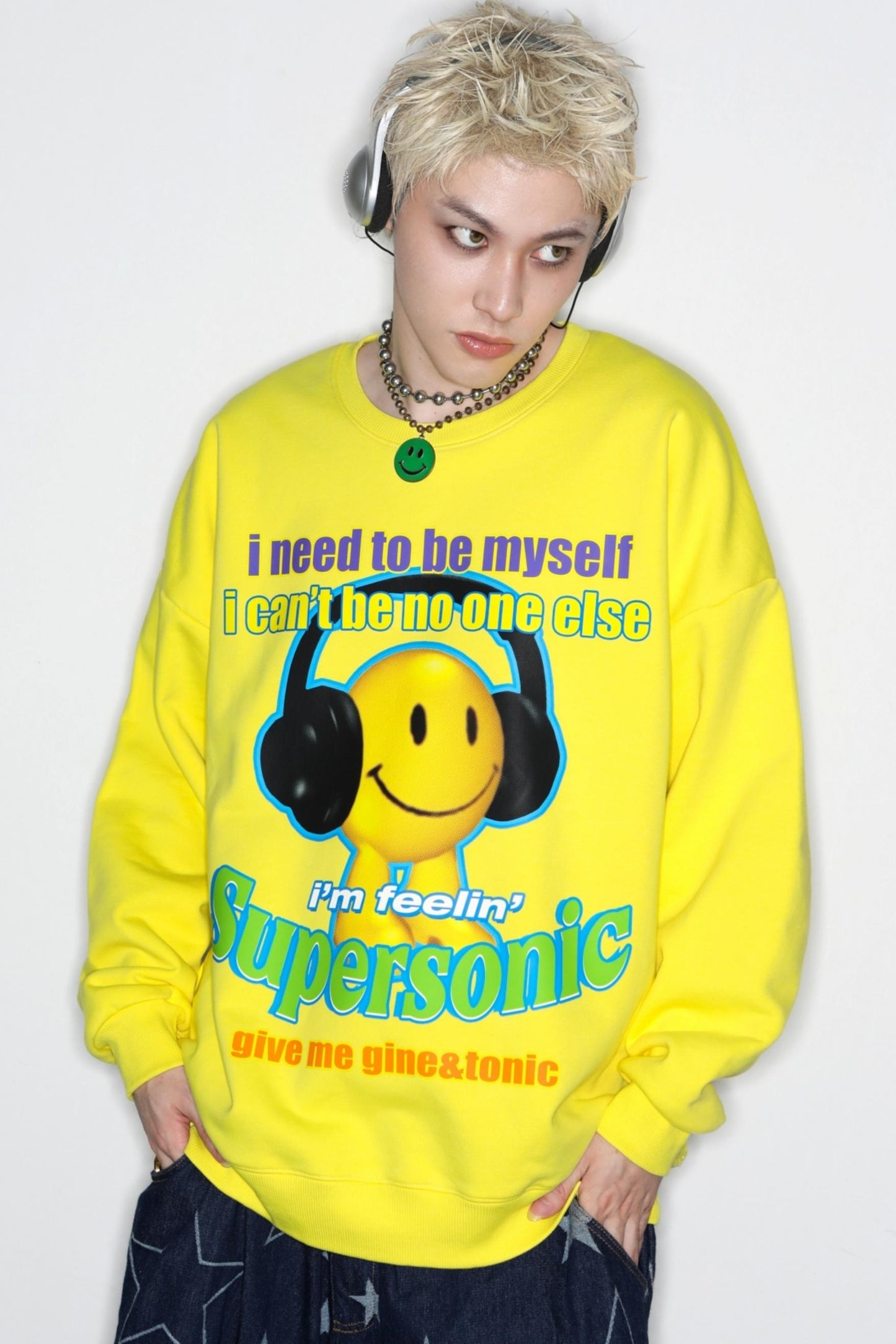 Relax Smiley Sweat Top