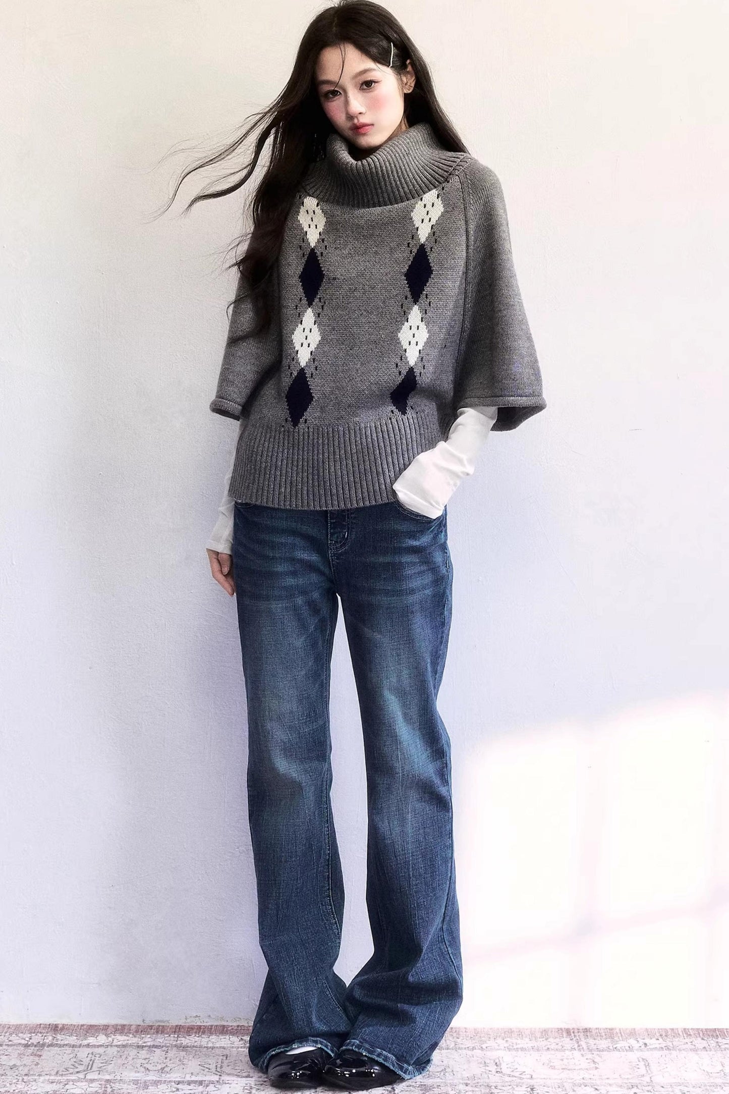 Thin Language Washed Denim Pants