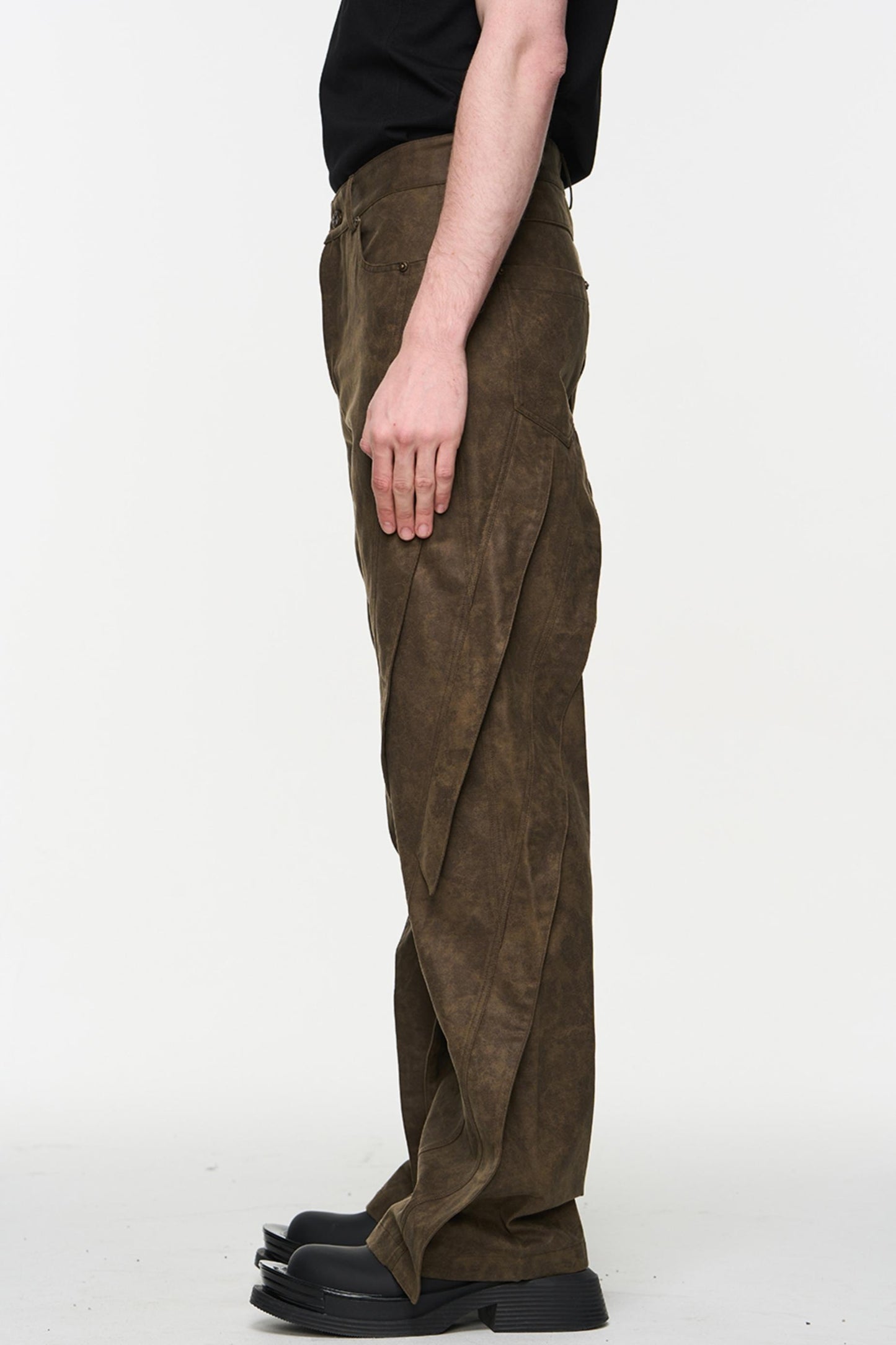 Twisted Fit Casual Pants