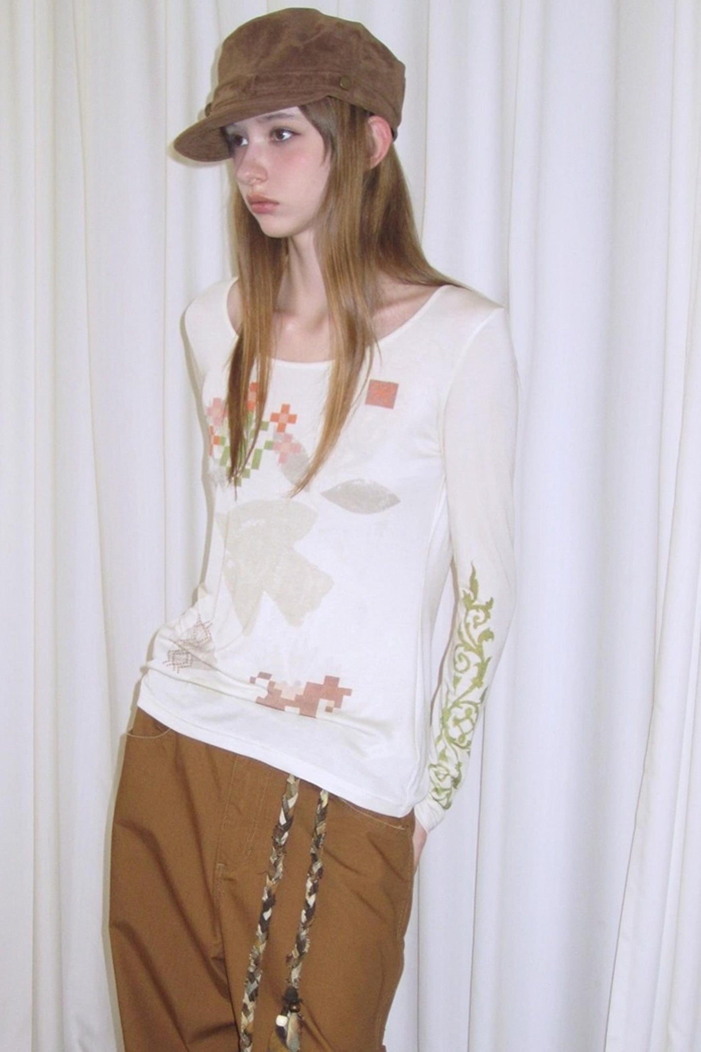 Vintage Printed U-Neck Slim T-Shirt